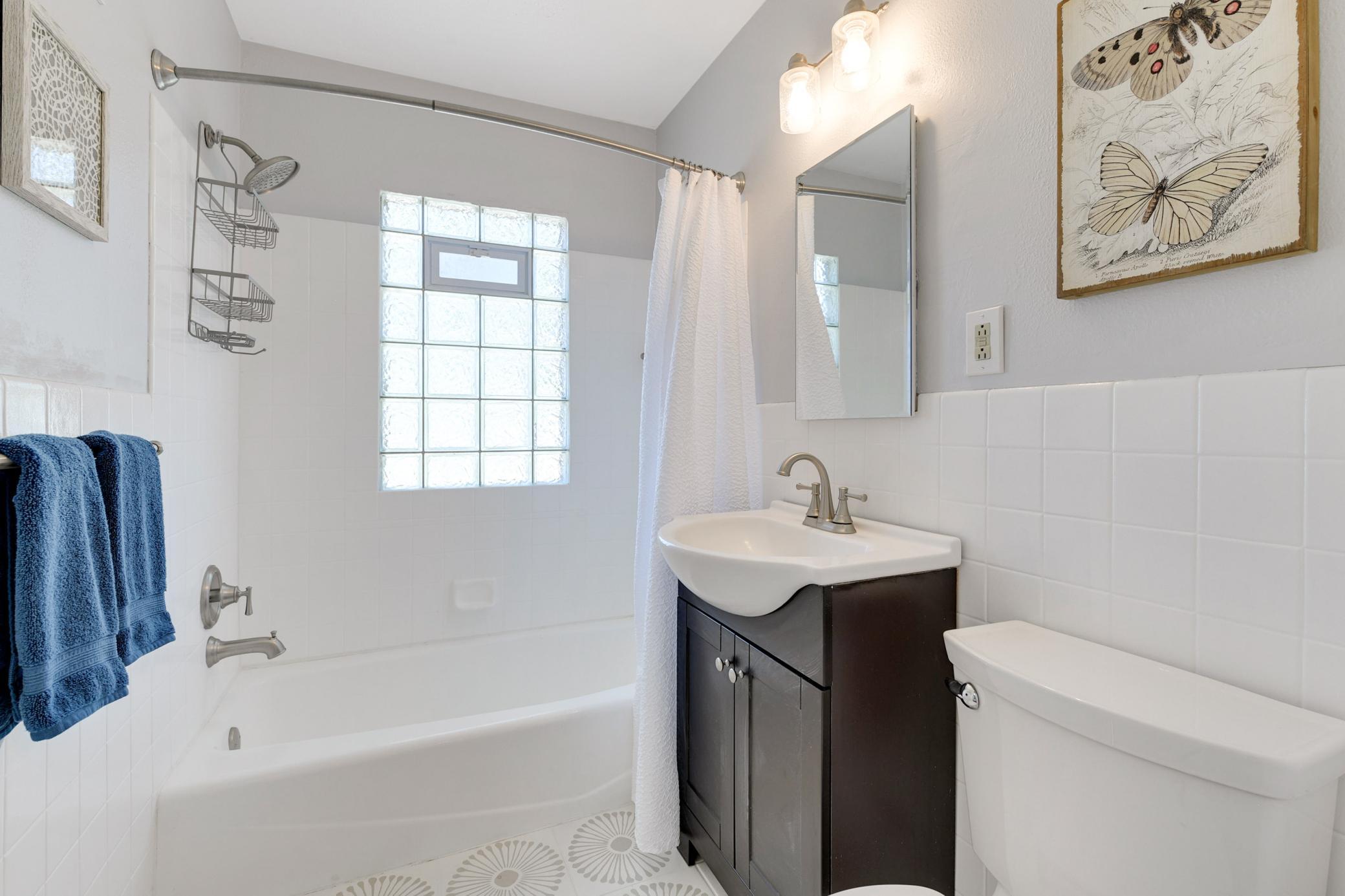 View of Residential Income at 3998 Brunswick Avenue, Saint Louis Park MN 55416, Saint Louis Park (16 of 46) - Mike Wilen | Minnesota Team Real Estate