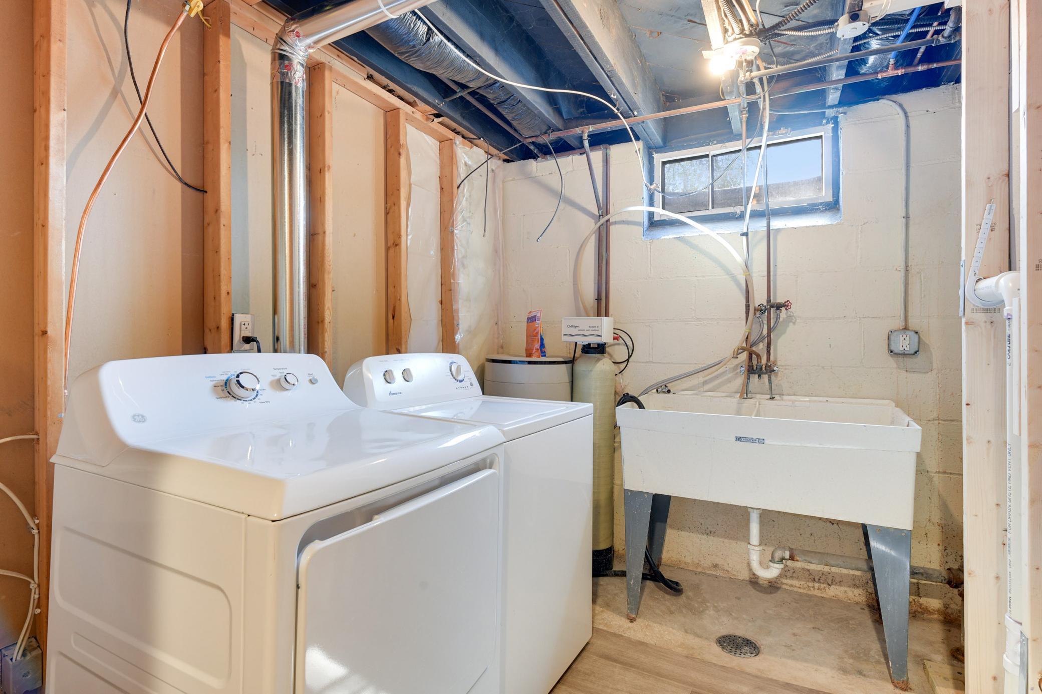 View of Residential Income at 3998 Brunswick Avenue, Saint Louis Park MN 55416, Saint Louis Park (17 of 46) - Mike Wilen | Minnesota Team Real Estate
