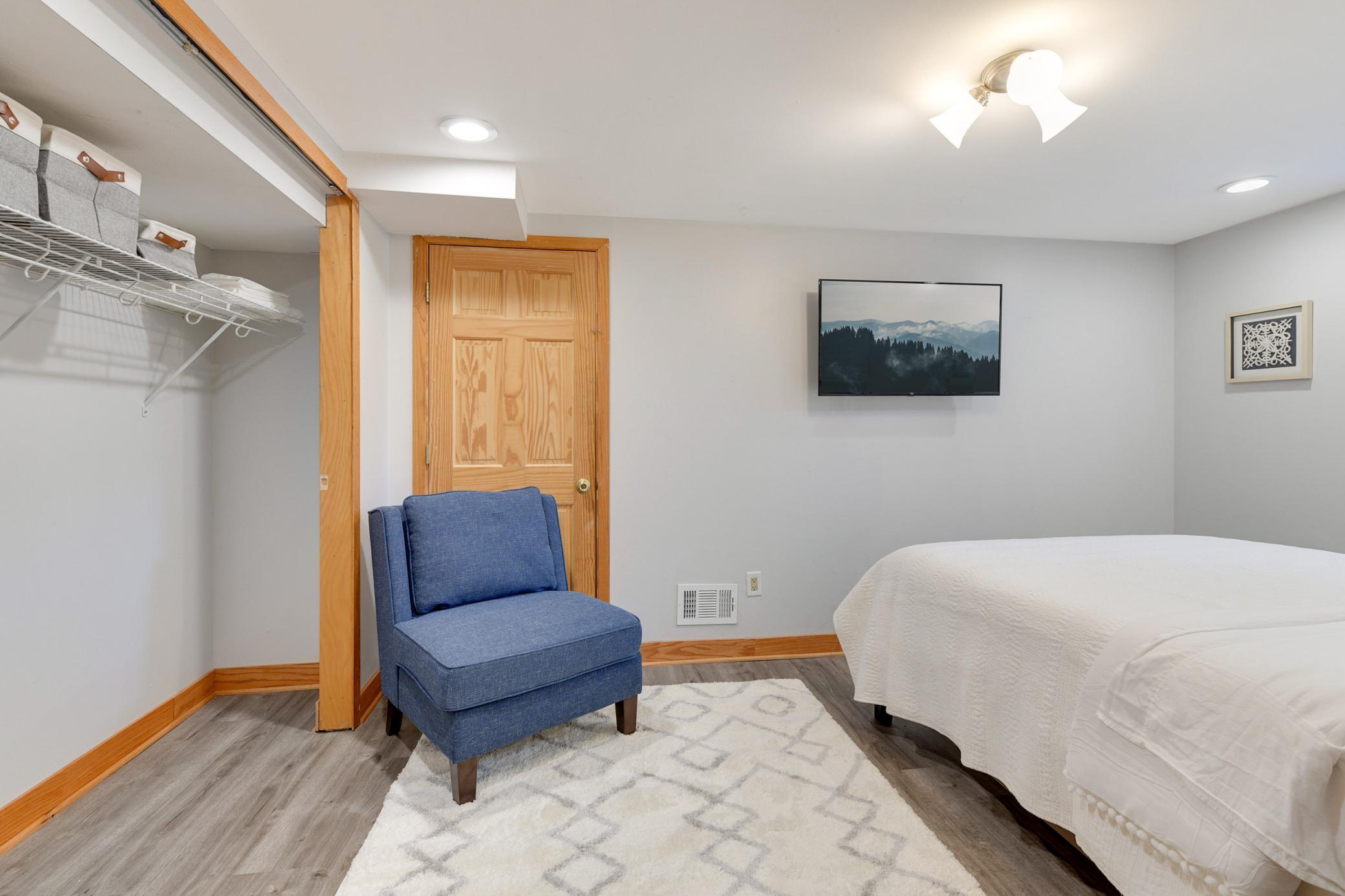 View of Residential Income at 3998 Brunswick Avenue, Saint Louis Park MN 55416, Saint Louis Park (13 of 46) - Mike Wilen | Minnesota Team Real Estate