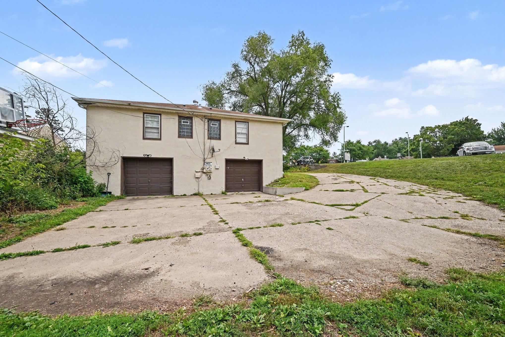 View of Residential Income at 3998 Brunswick Avenue, Saint Louis Park MN 55416, Saint Louis Park (44 of 46) - Mike Wilen | Minnesota Team Real Estate