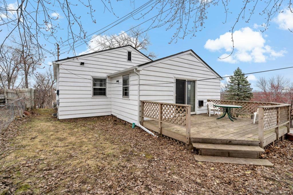 View of Residential at 825 Kansas Avenue, Saint Paul MN 55107, Saint Paul (4 of 15) - Mike Wilen | Minnesota Team Real Estate