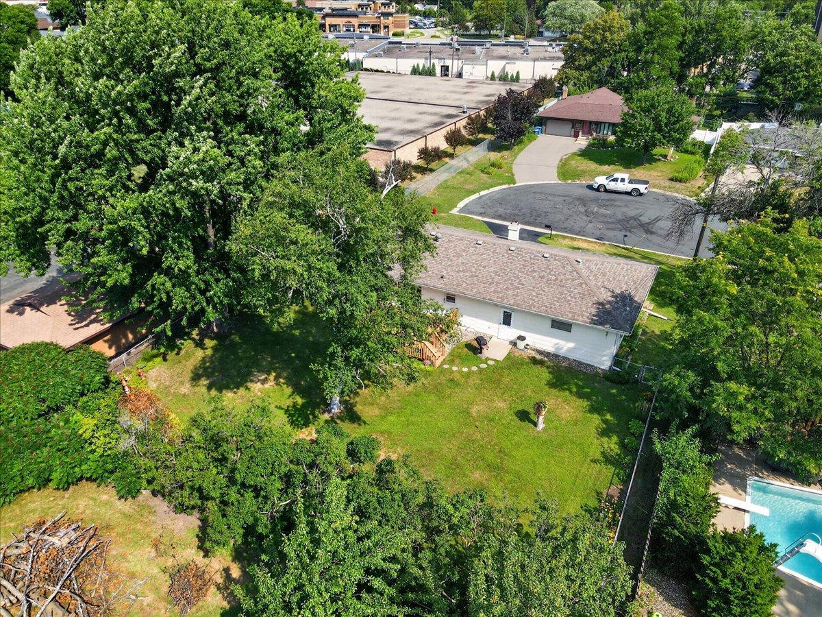 View of Residential at 10707 Chowen Circle, Bloomington MN 55431, Bloomington (34 of 40) - Mike Wilen | Minnesota Team Real Estate