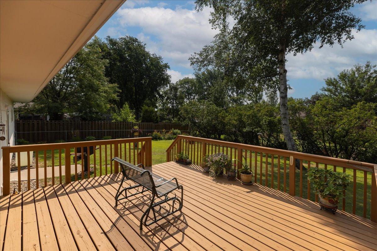 View of Residential at 10707 Chowen Circle, Bloomington MN 55431, Bloomington (27 of 40) - Mike Wilen | Minnesota Team Real Estate
