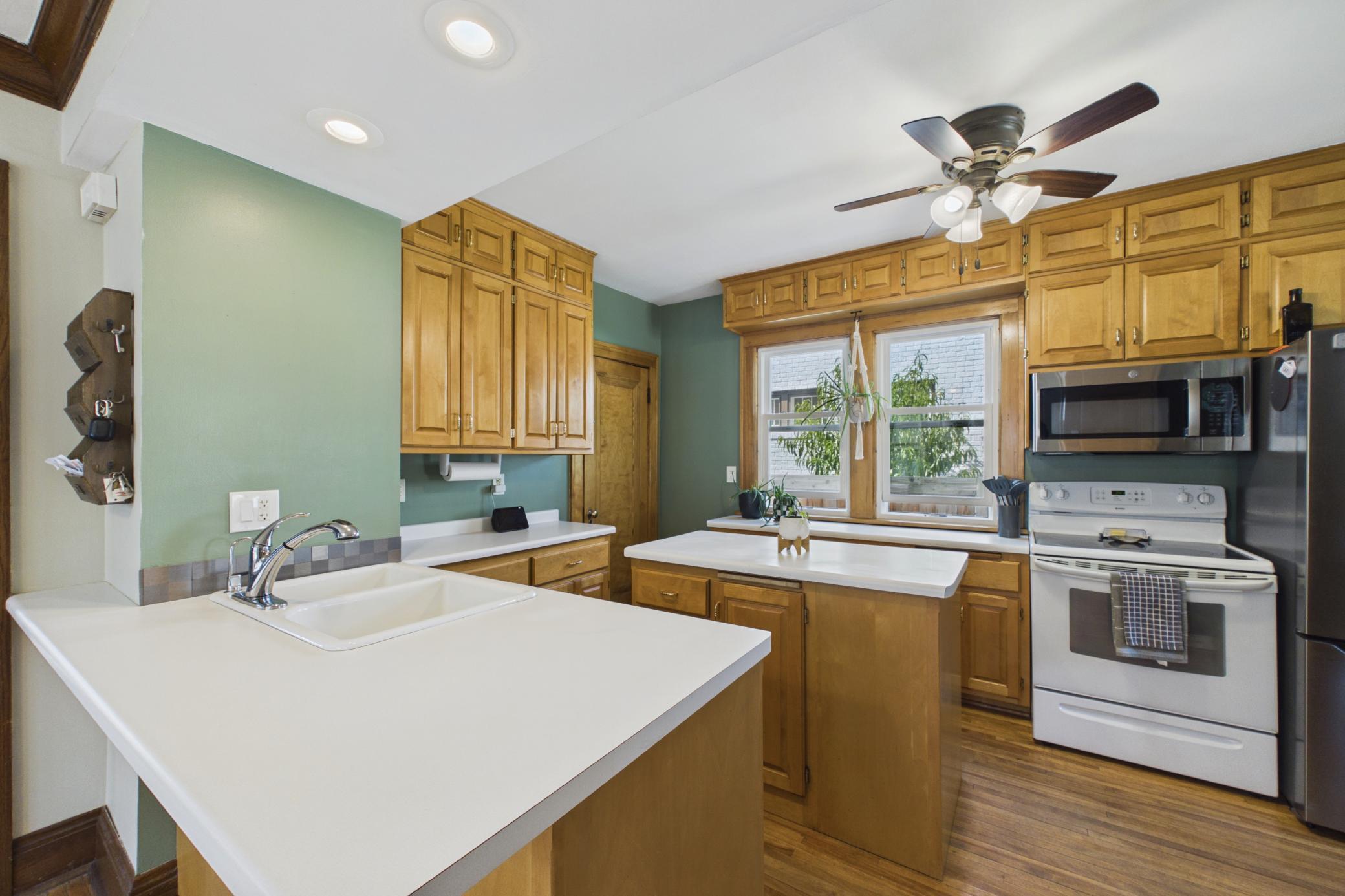 View of Residential at 1334 Searle Street, Saint Paul MN 55130, Saint Paul (9 of 24) - Mike Wilen | Minnesota Team Real Estate
