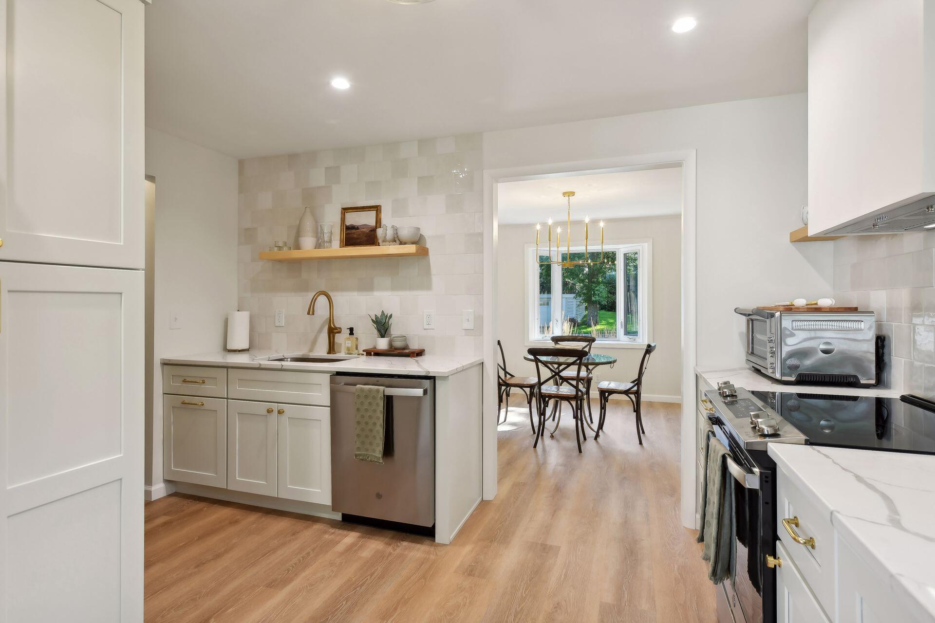 View of Residential at 4504 Rutledge Avenue, Edina MN 55436, Edina (4 of 27) - Mike Wilen | Minnesota Team Real Estate