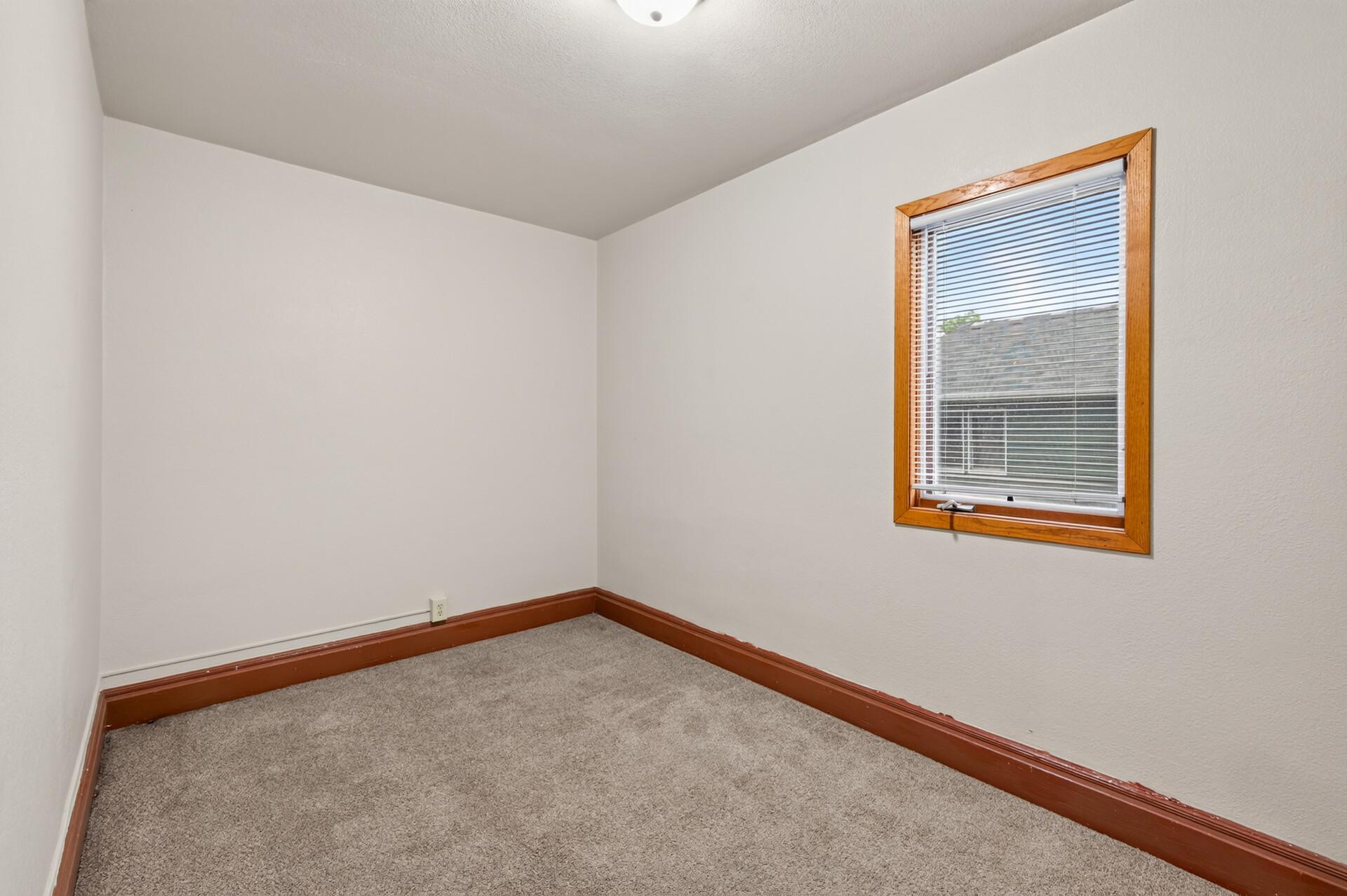 View of Residential Income at 446 Virginia Street, Saint Paul MN 55103, Saint Paul (43 of 50) - Mike Wilen | Minnesota Team Real Estate