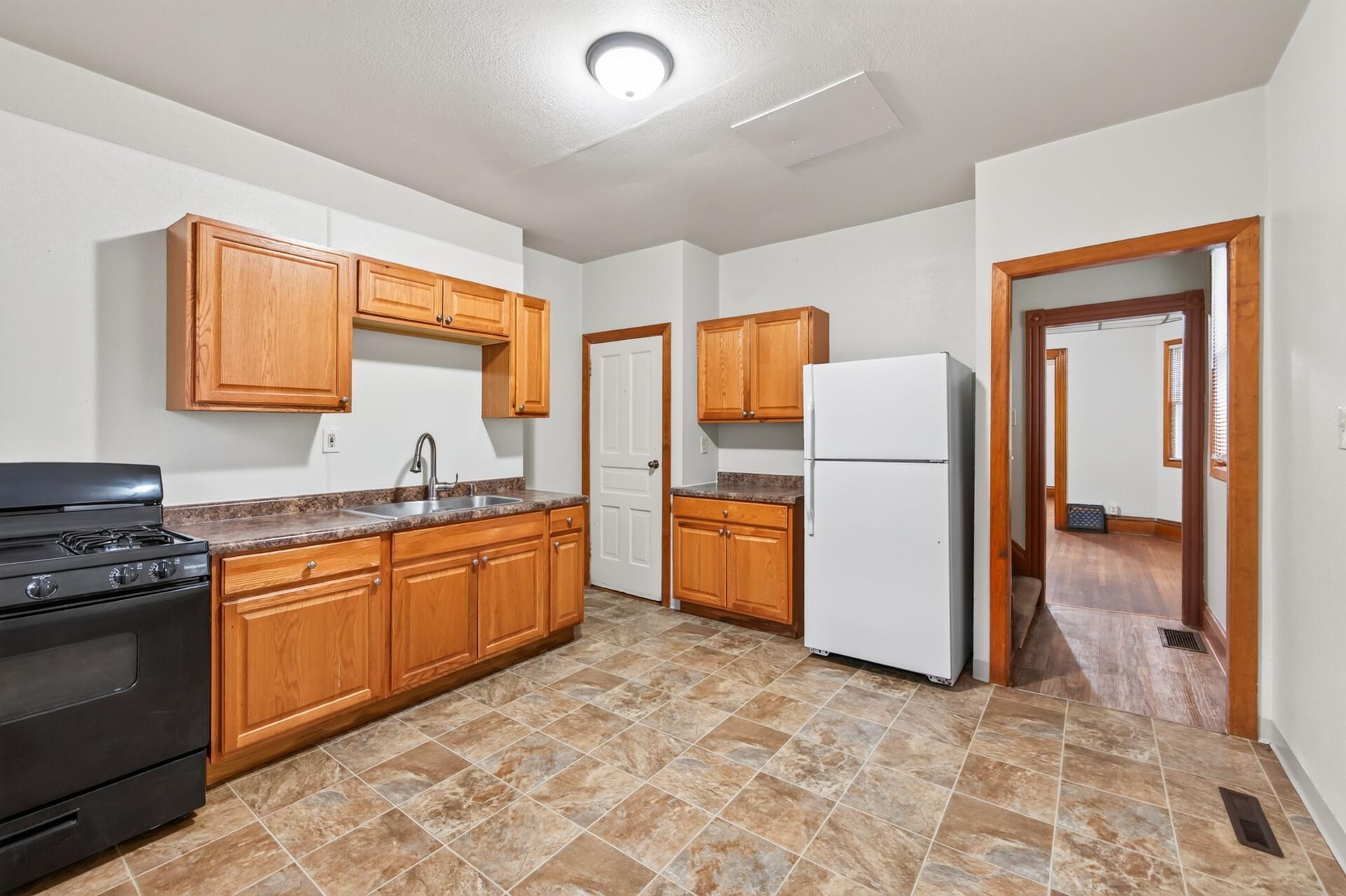 View of Residential Income at 446 Virginia Street, Saint Paul MN 55103, Saint Paul (36 of 50) - Mike Wilen | Minnesota Team Real Estate