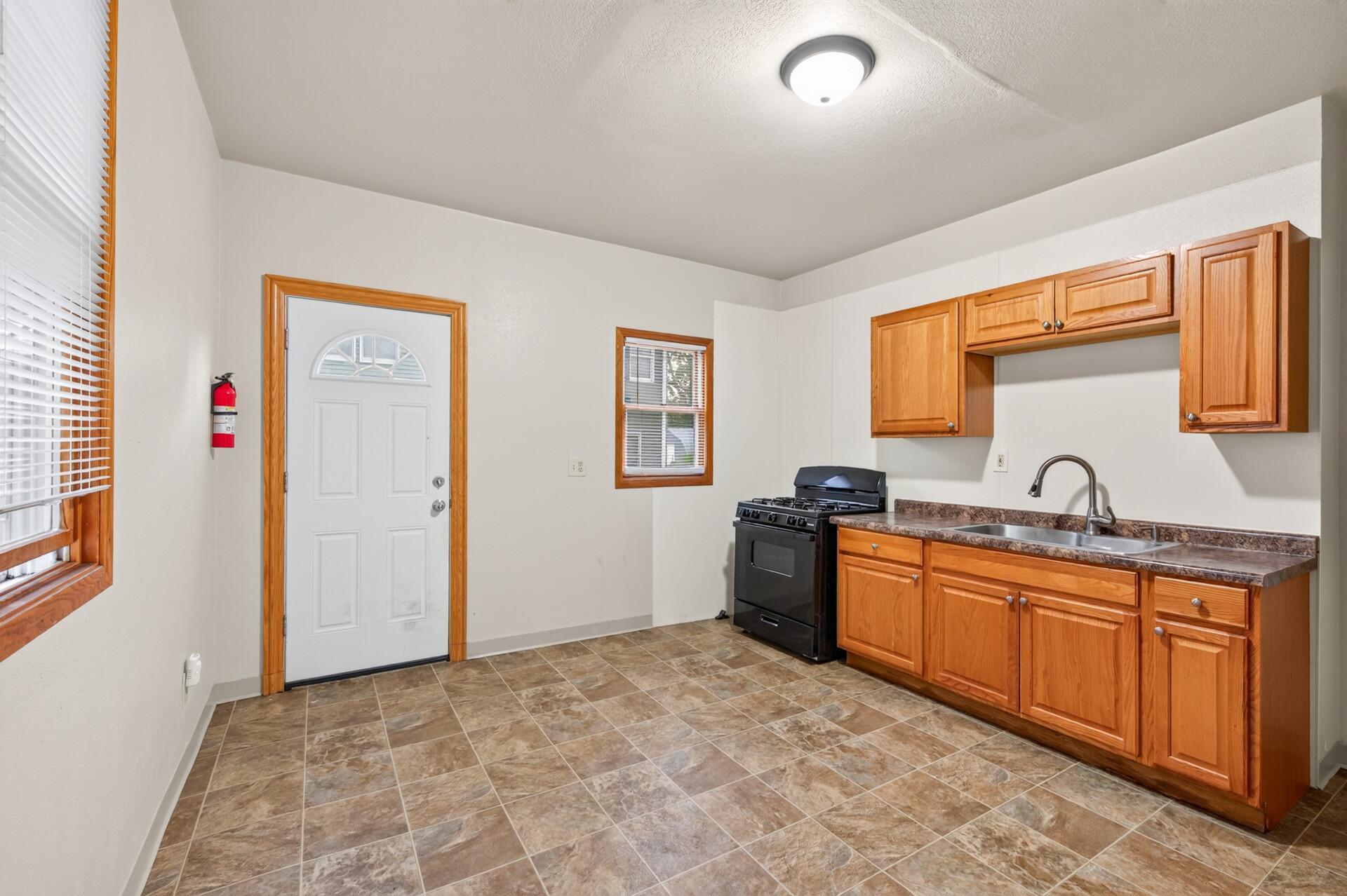 View of Residential Income at 446 Virginia Street, Saint Paul MN 55103, Saint Paul (33 of 50) - Mike Wilen | Minnesota Team Real Estate