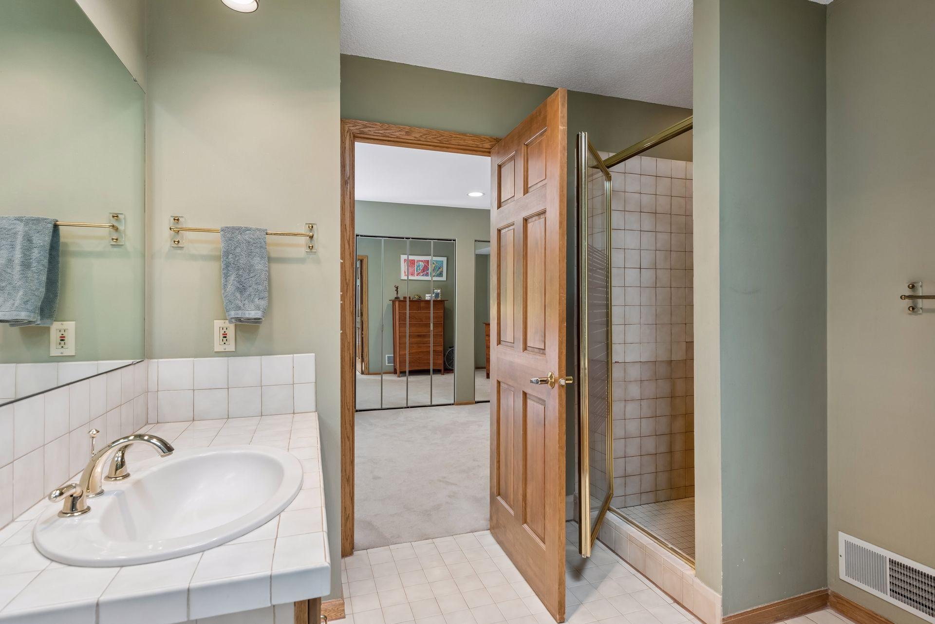 View of Residential at 5845 Ridge Road, Shorewood MN 55331, Shorewood (41 of 69) - Mike Wilen | Minnesota Team Real Estate