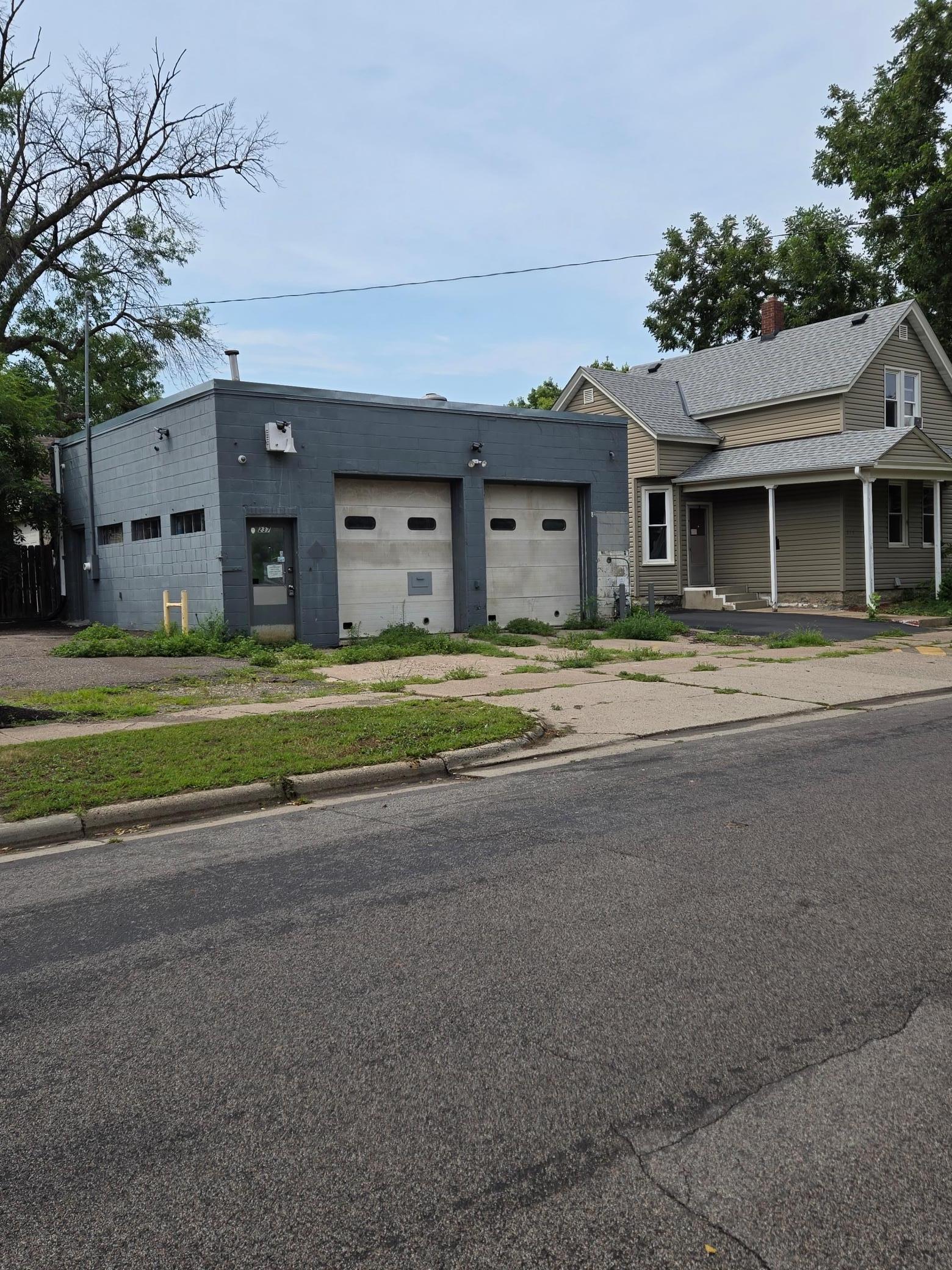 View of Commercial Sale at 237 Richmond Street, Saint Paul MN 55102, Saint Paul (2 of 5) - Mike Wilen | Minnesota Team Real Estate