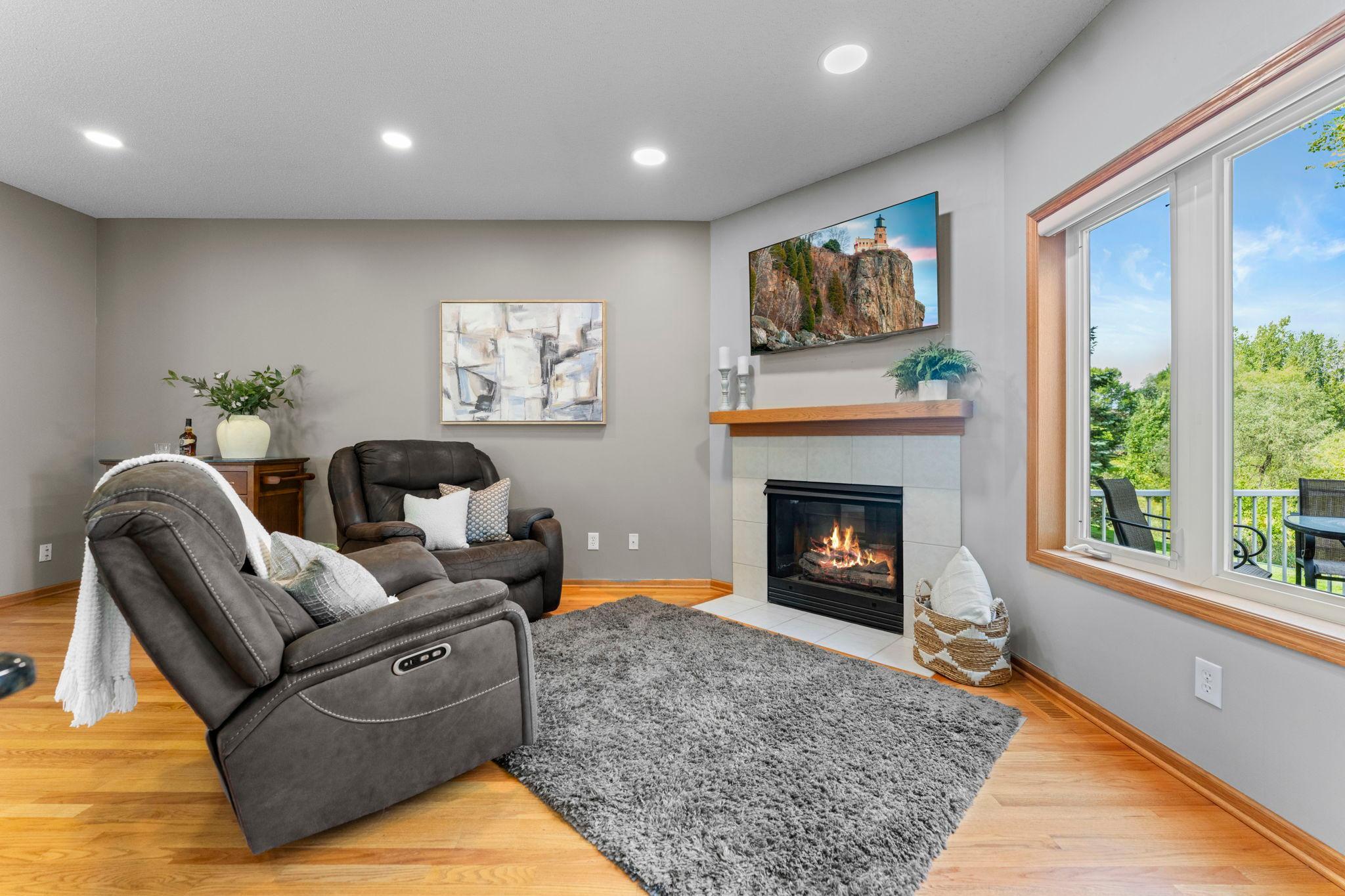 View of Residential at 19110 Inndale Drive, Lakeville MN 55044, Lakeville (13 of 37) - Mike Wilen | Minnesota Team Real Estate