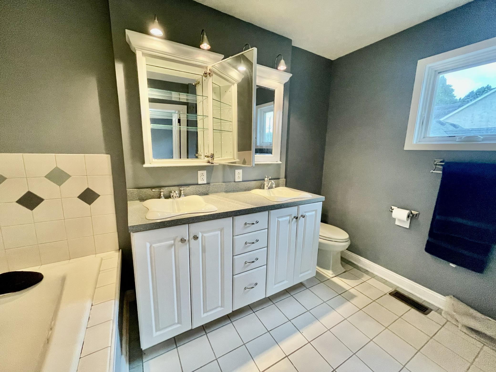 View of Residential at 2714 McKinley Street, Minneapolis MN 55418, Minneapolis (39 of 56) - Mike Wilen | Minnesota Team Real Estate