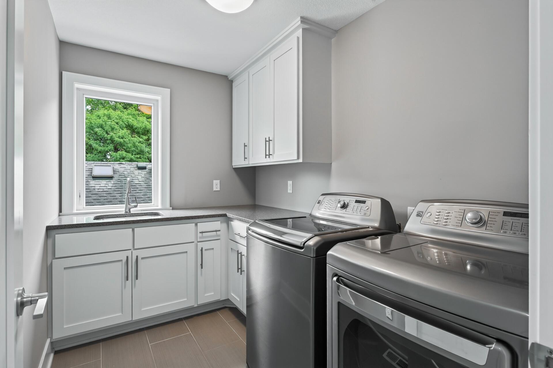 View of Residential at 1406 Juliet Avenue, Saint Paul MN 55105, Saint Paul (27 of 38) - Mike Wilen | Minnesota Team Real Estate