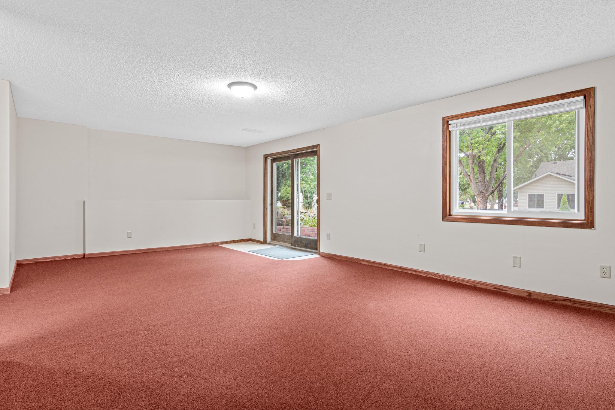View of Residential at 3749 Goodwin Court, Oakdale MN 55128, Oakdale (31 of 37) - Mike Wilen | Minnesota Team Real Estate