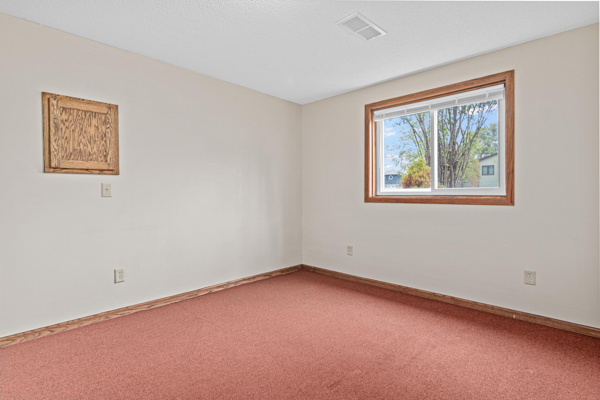 View of Residential at 3749 Goodwin Court, Oakdale MN 55128, Oakdale (29 of 37) - Mike Wilen | Minnesota Team Real Estate