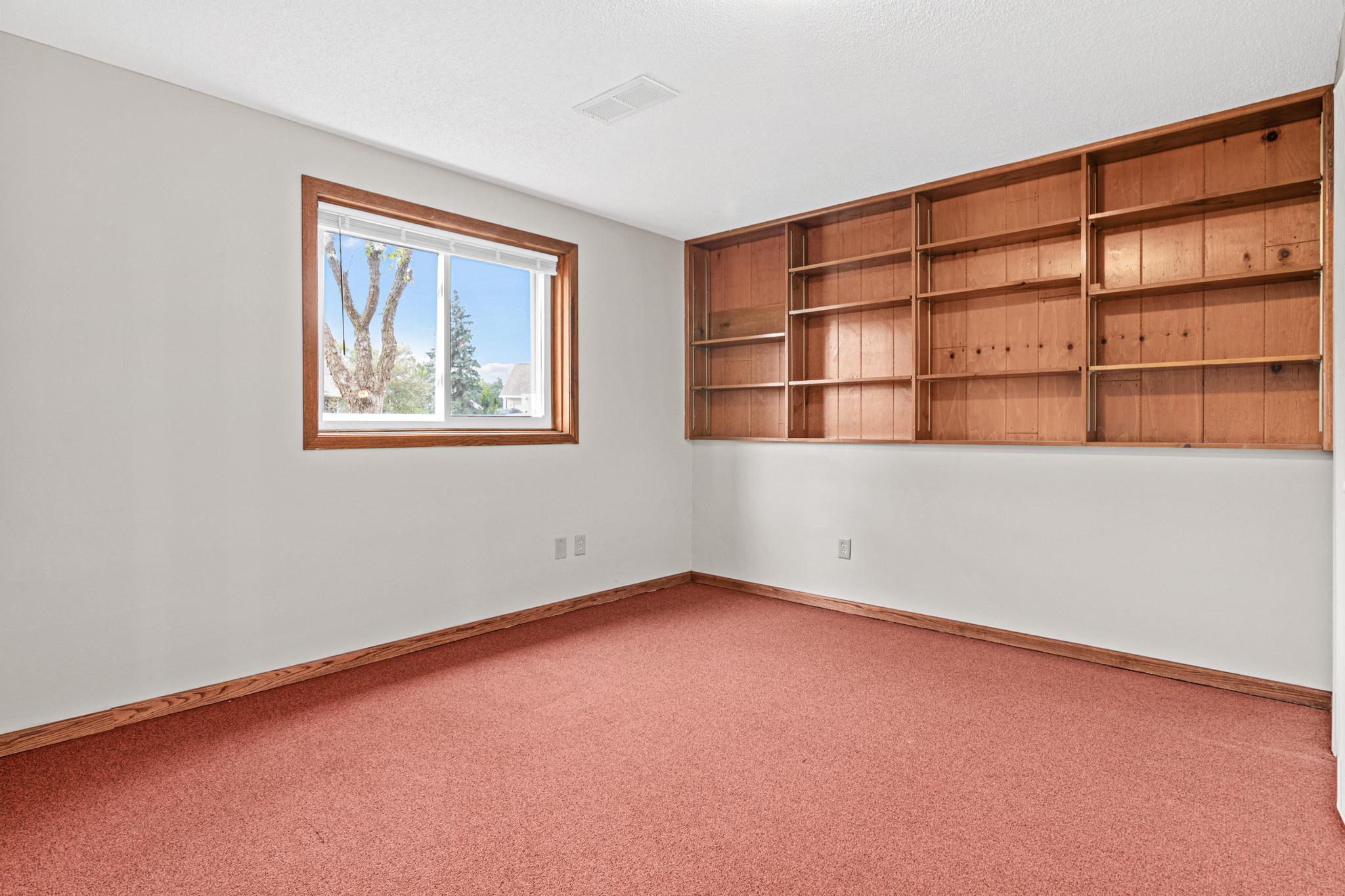 View of Residential at 3749 Goodwin Court, Oakdale MN 55128, Oakdale (28 of 37) - Mike Wilen | Minnesota Team Real Estate