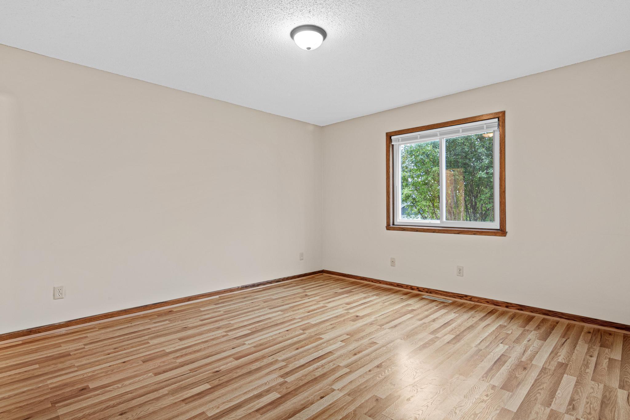 View of Residential at 3749 Goodwin Court, Oakdale MN 55128, Oakdale (22 of 37) - Mike Wilen | Minnesota Team Real Estate