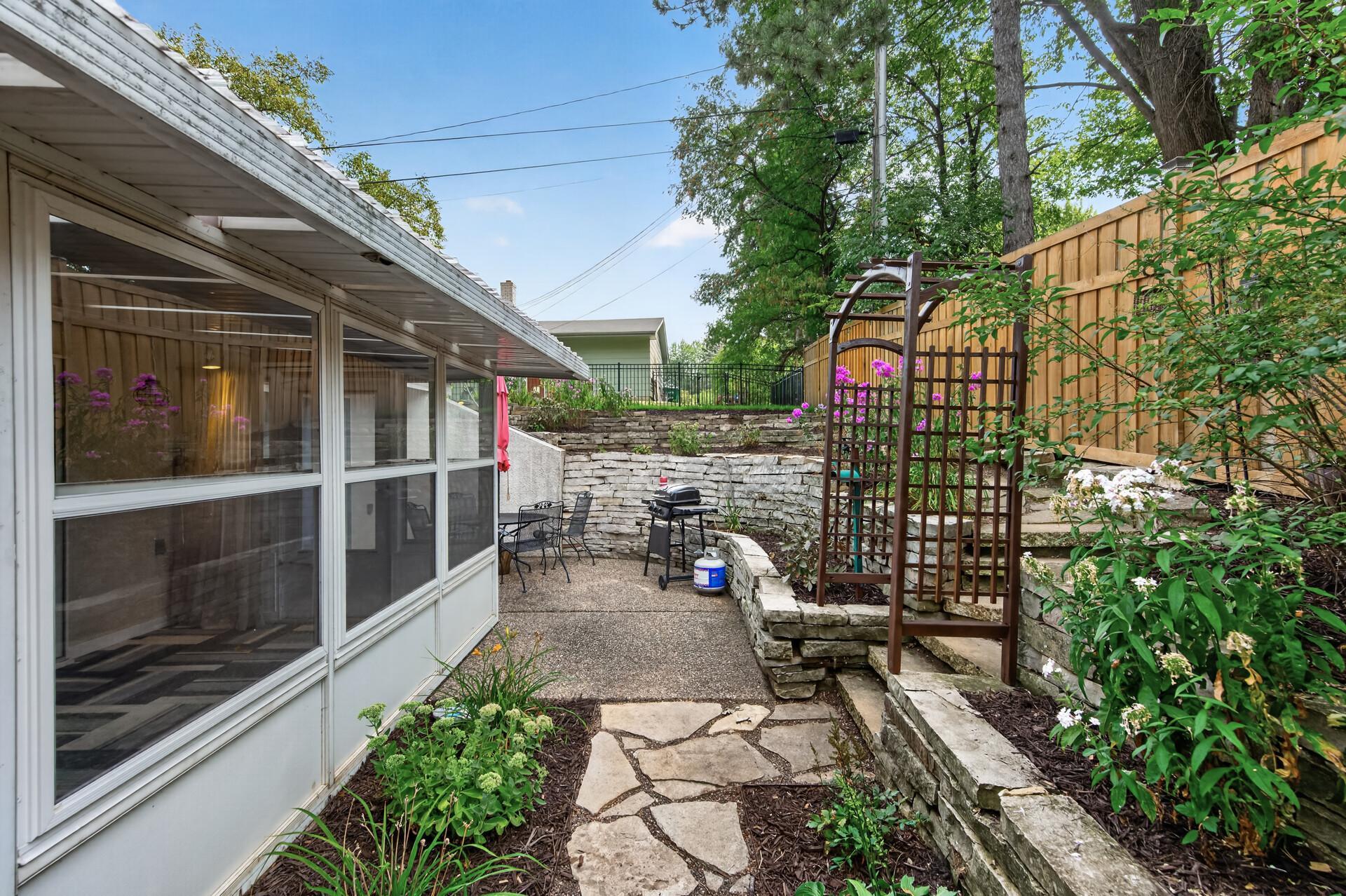 View of Residential at 2420 Simpson Street, Roseville MN 55113, Roseville (49 of 54) - Mike Wilen | Minnesota Team Real Estate