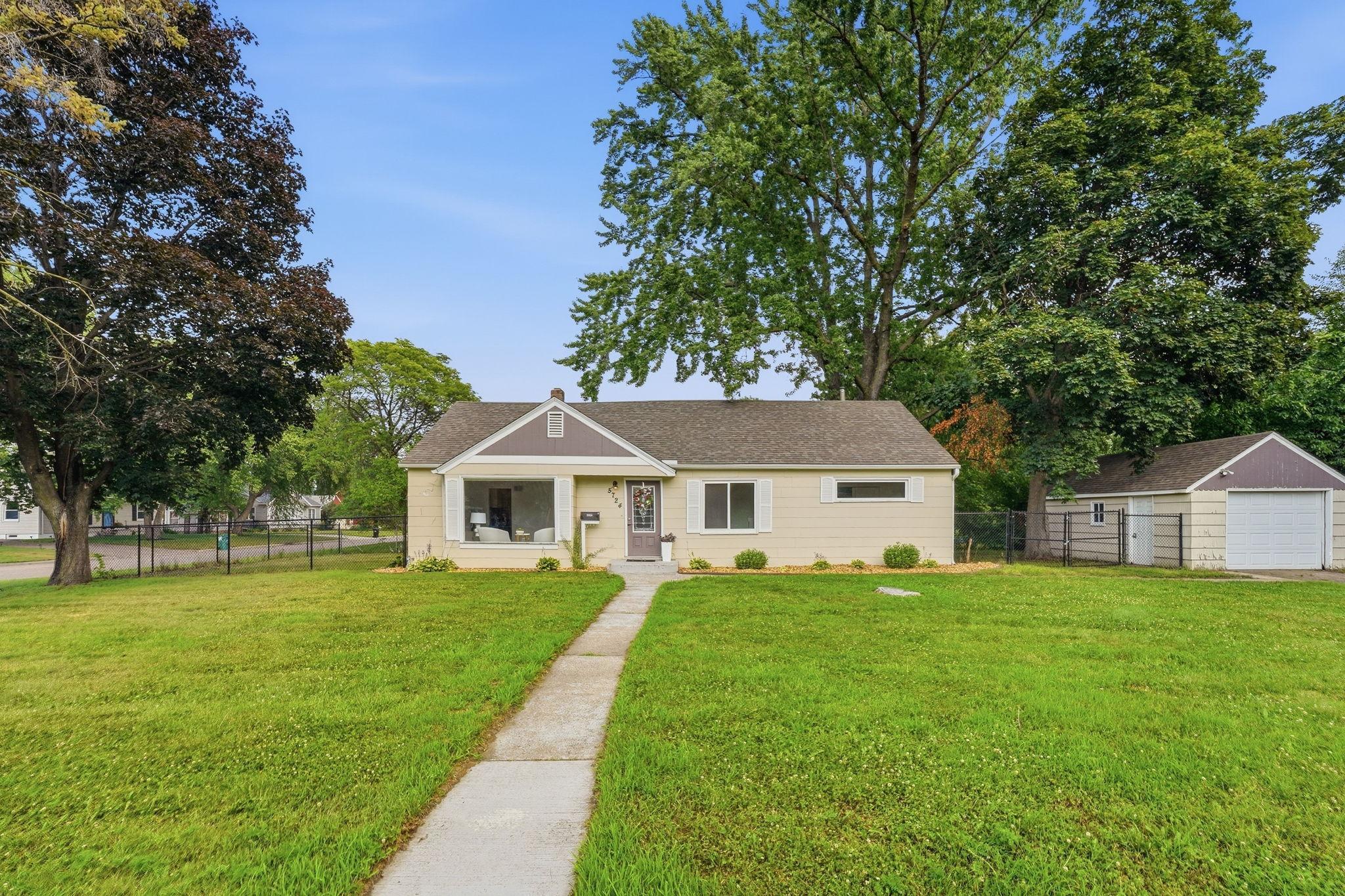 View of Residential at 5724 Hampshire Avenue, Crystal MN 55428, Crystal (28 of 34) - Mike Wilen | Minnesota Team Real Estate