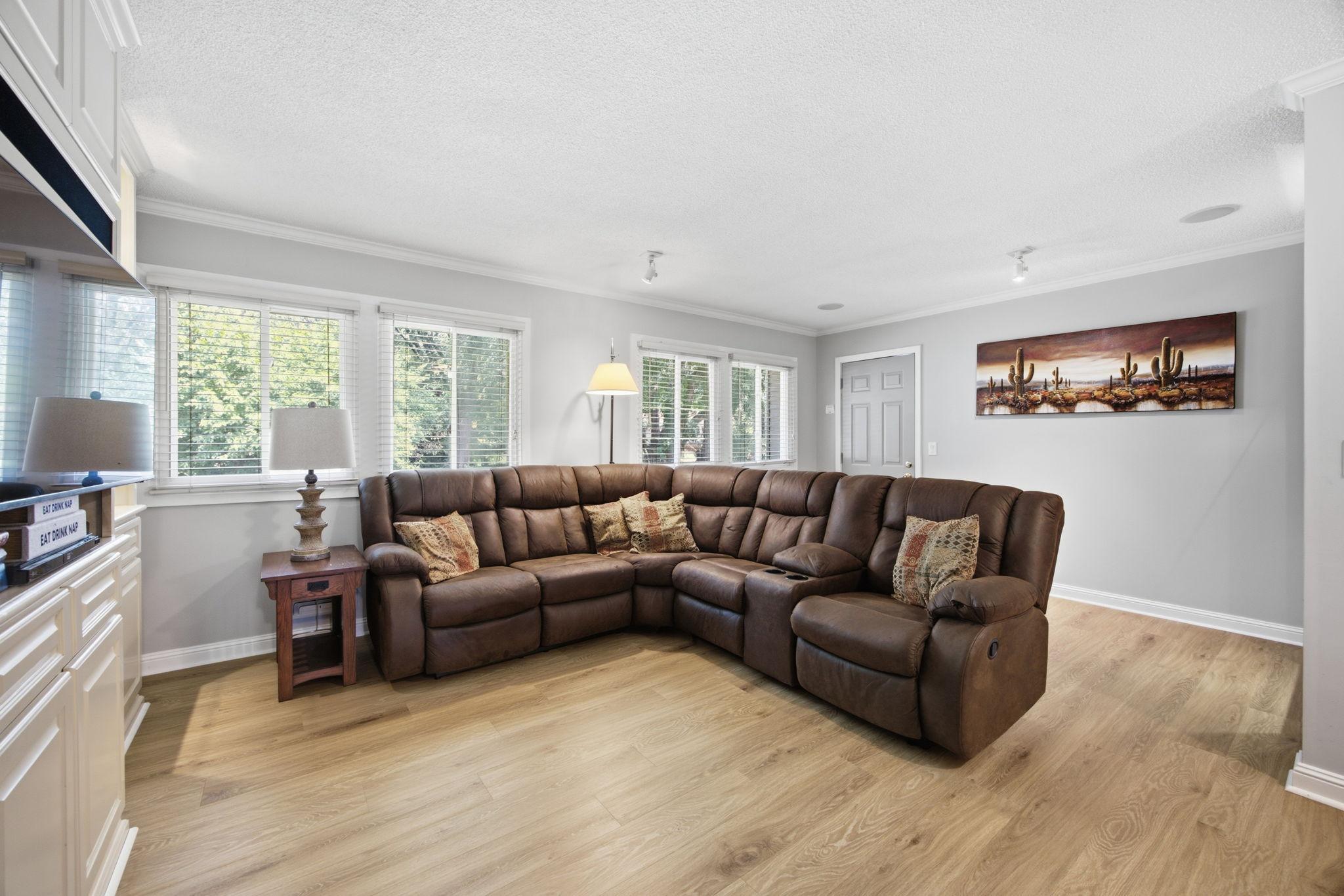 View of Residential at 7093 146th Street, Apple Valley MN 55124, Apple Valley (12 of 27) - Mike Wilen | Minnesota Team Real Estate