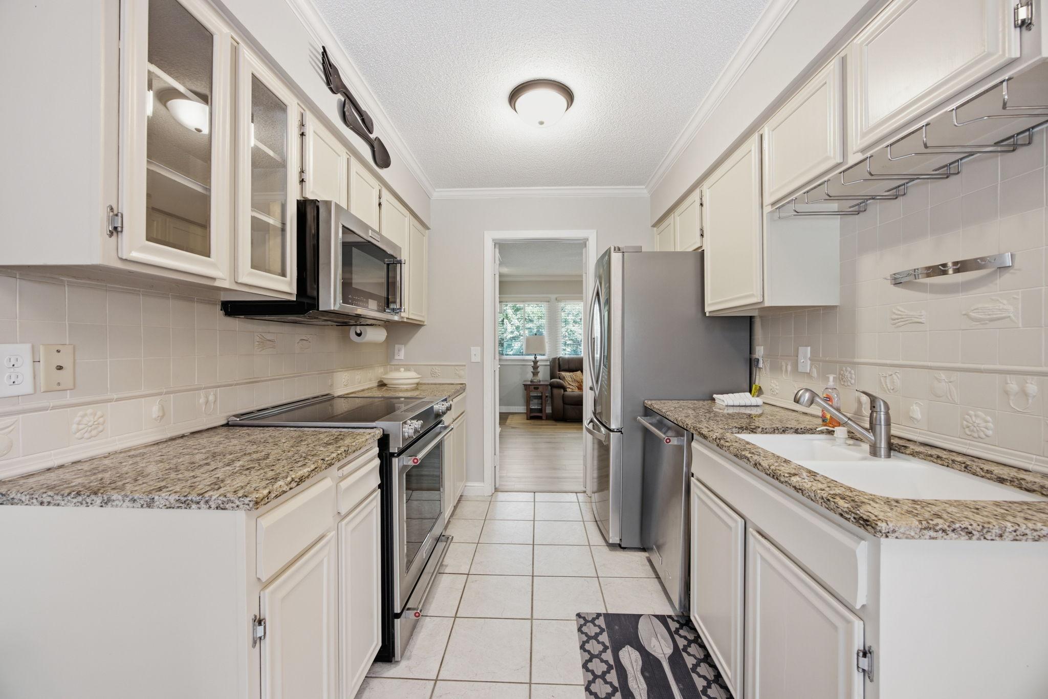 View of Residential at 7093 146th Street, Apple Valley MN 55124, Apple Valley (9 of 27) - Mike Wilen | Minnesota Team Real Estate