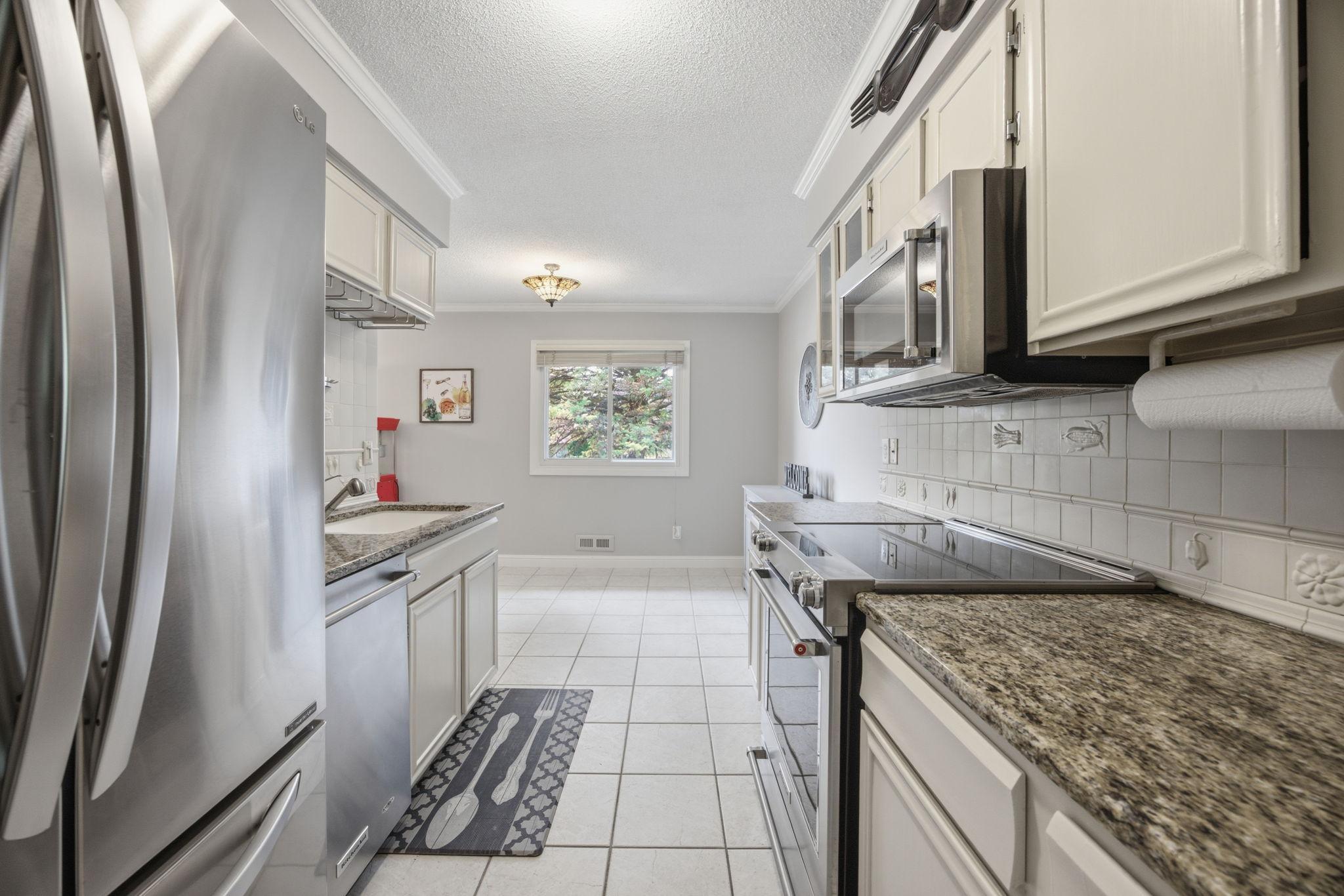 View of Residential at 7093 146th Street, Apple Valley MN 55124, Apple Valley (8 of 27) - Mike Wilen | Minnesota Team Real Estate