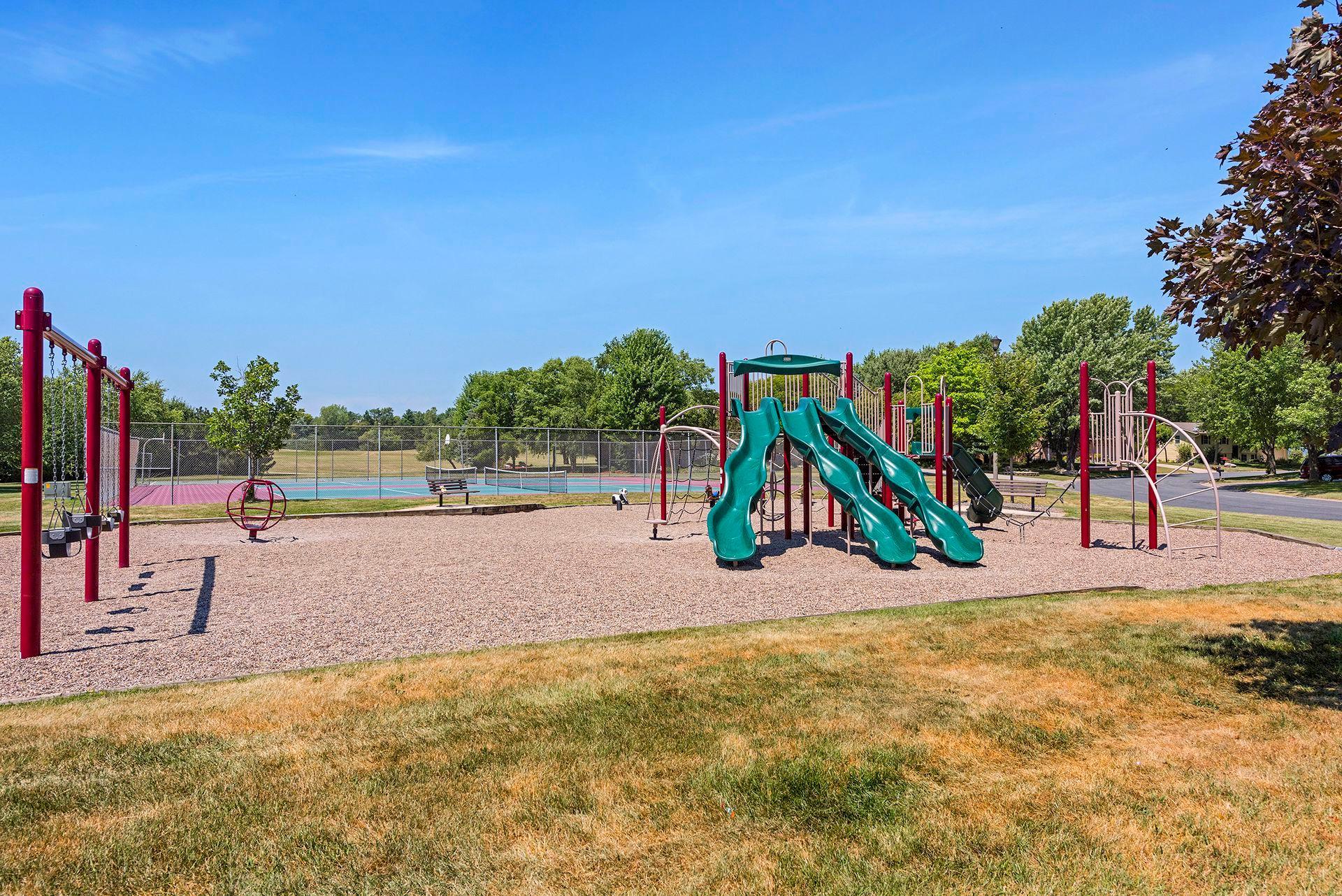 View of Residential at 4172 Cashell Glen, Eagan MN 55122, Eagan (40 of 59) - Mike Wilen | Minnesota Team Real Estate