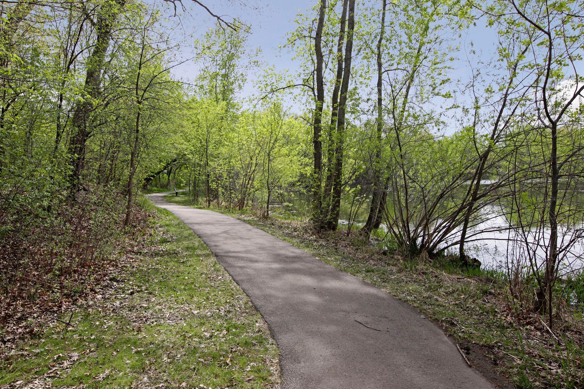 View of Residential at 4172 Cashell Glen, Eagan MN 55122, Eagan (42 of 59) - Mike Wilen | Minnesota Team Real Estate