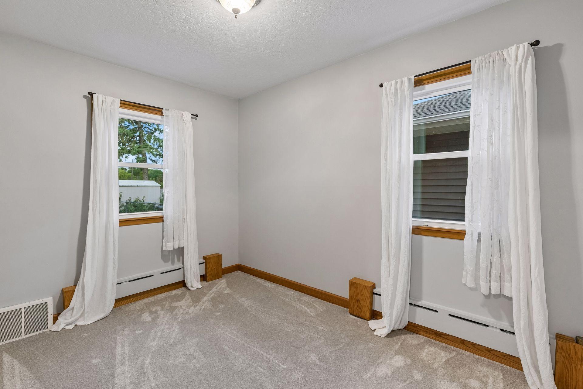 View of Residential at 20635 Hughes Avenue, Lakeville MN 55044, Lakeville (10 of 34) - Mike Wilen | Minnesota Team Real Estate