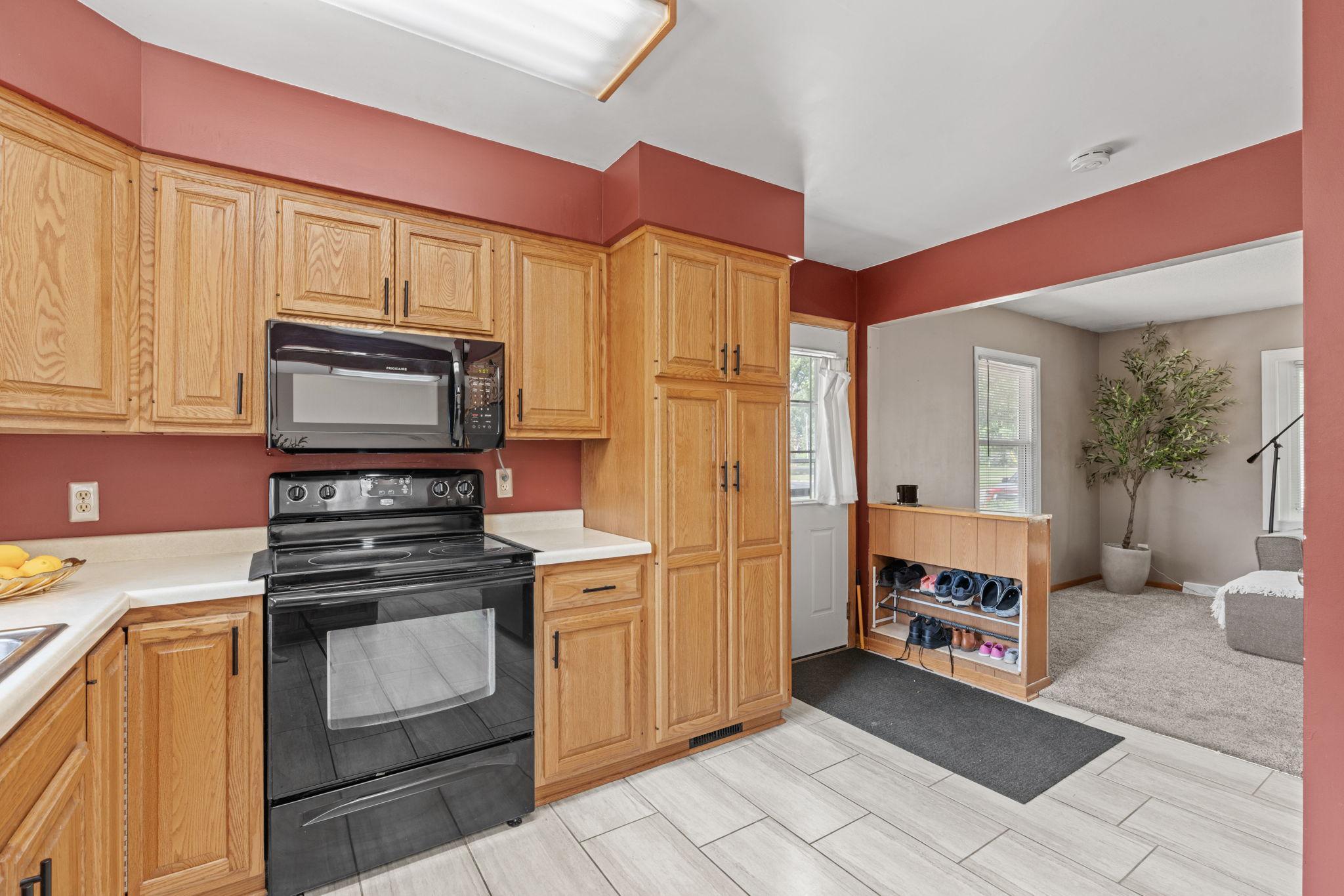 View of Residential at 8730 Portland Avenue, Bloomington MN 55420, Bloomington (9 of 31) - Mike Wilen | Minnesota Team Real Estate