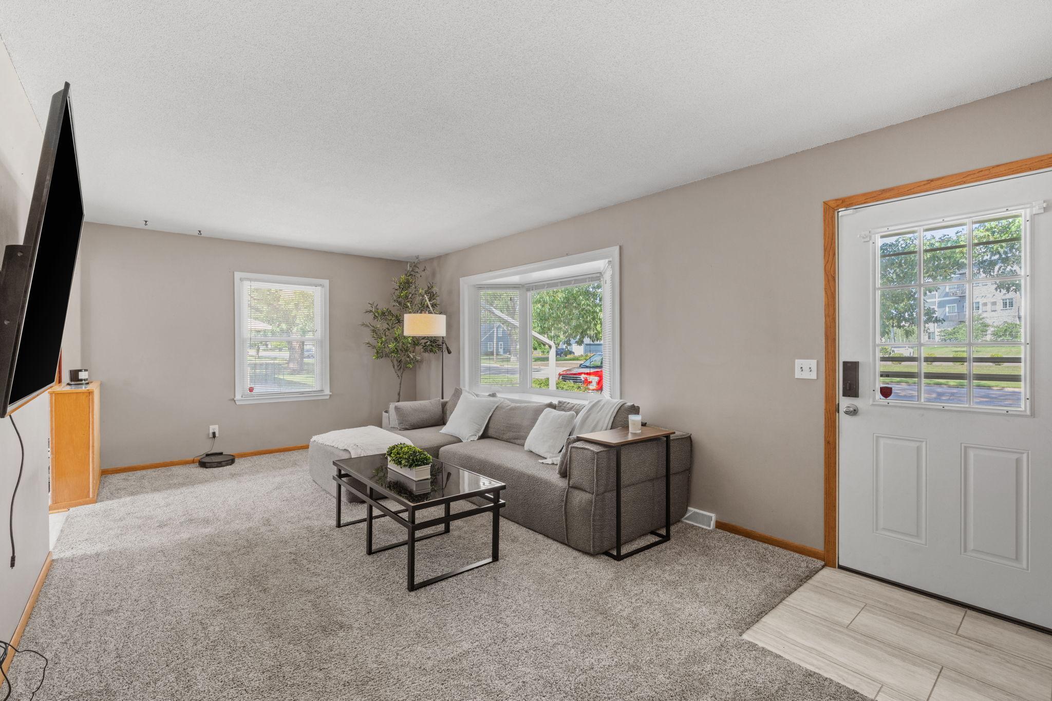 View of Residential at 8730 Portland Avenue, Bloomington MN 55420, Bloomington (5 of 31) - Mike Wilen | Minnesota Team Real Estate
