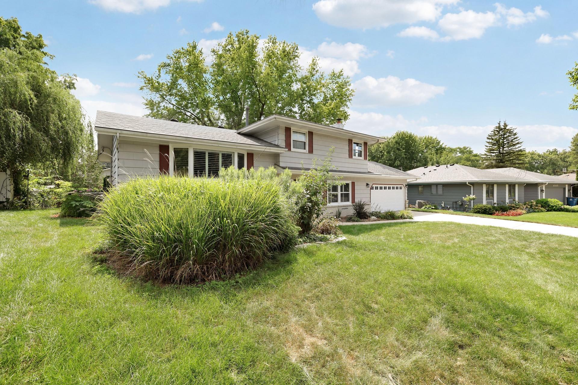 View of Residential at 4541 Heritage Hills Circle, Bloomington MN 55437, Bloomington (2 of 41) - Mike Wilen | Minnesota Team Real Estate