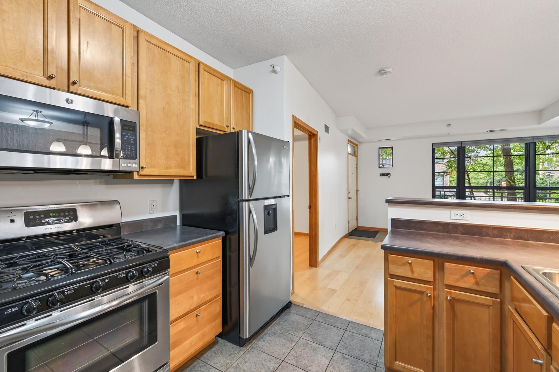 View of Residential at 2565 Franklin Avenue #102, Saint Paul MN 55114, Saint Paul (16 of 34) - Mike Wilen | Minnesota Team Real Estate