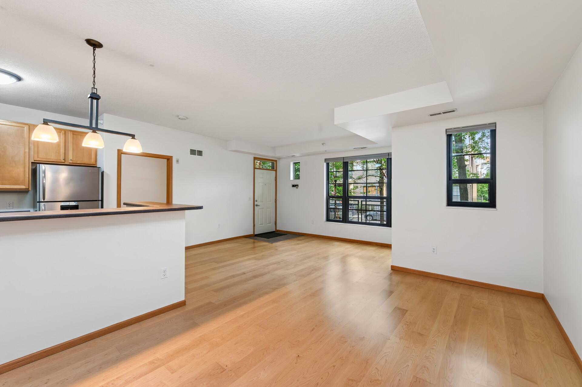 View of Residential at 2565 Franklin Avenue #102, Saint Paul MN 55114, Saint Paul (5 of 34) - Mike Wilen | Minnesota Team Real Estate