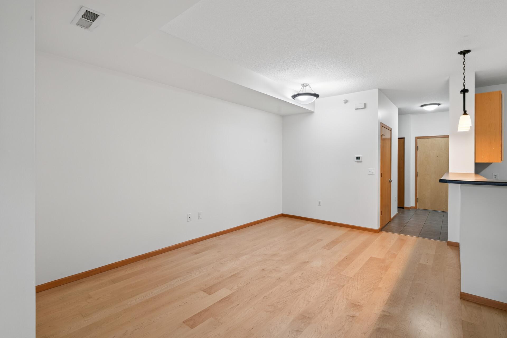 View of Residential at 2565 Franklin Avenue #102, Saint Paul MN 55114, Saint Paul (9 of 34) - Mike Wilen | Minnesota Team Real Estate