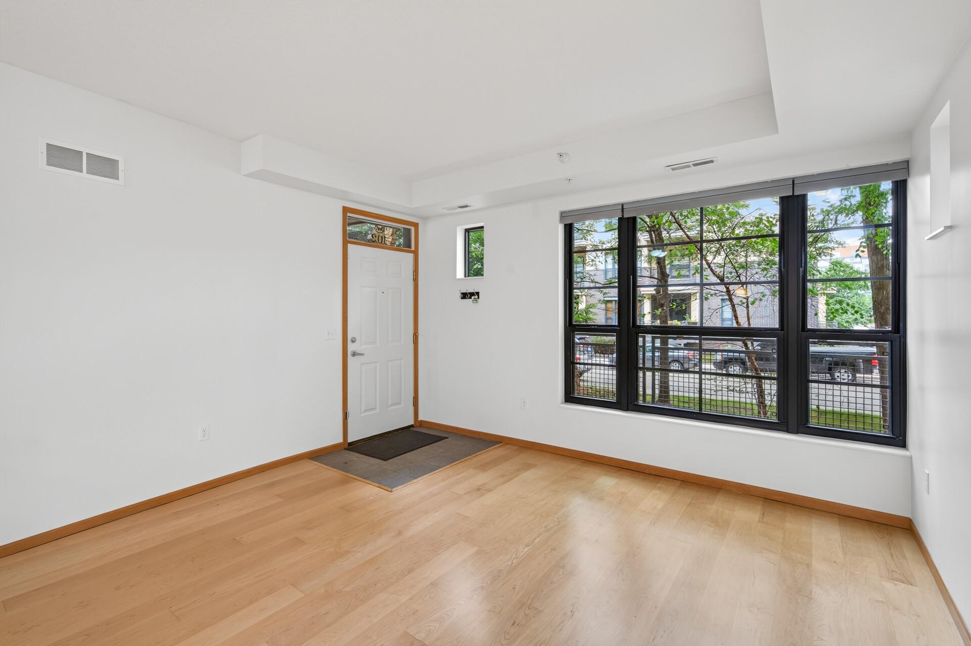 View of Residential at 2565 Franklin Avenue #102, Saint Paul MN 55114, Saint Paul (4 of 34) - Mike Wilen | Minnesota Team Real Estate