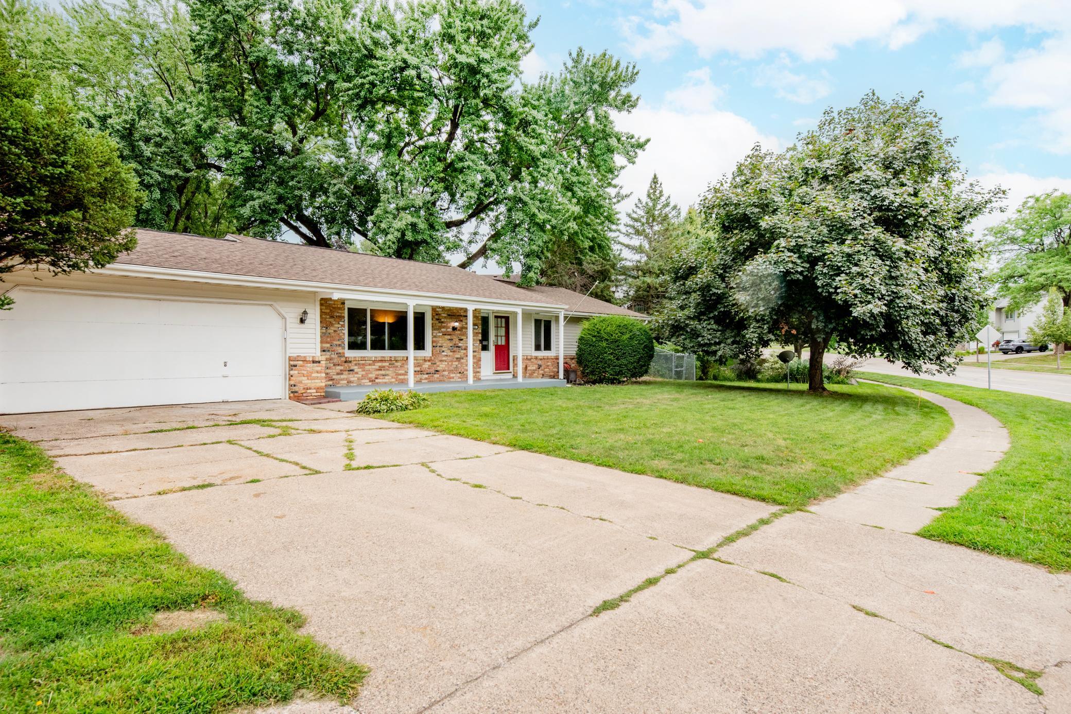 View of Residential at 1801 River Hills Drive, Burnsville MN 55337, Burnsville (42 of 50) - Mike Wilen | Minnesota Team Real Estate