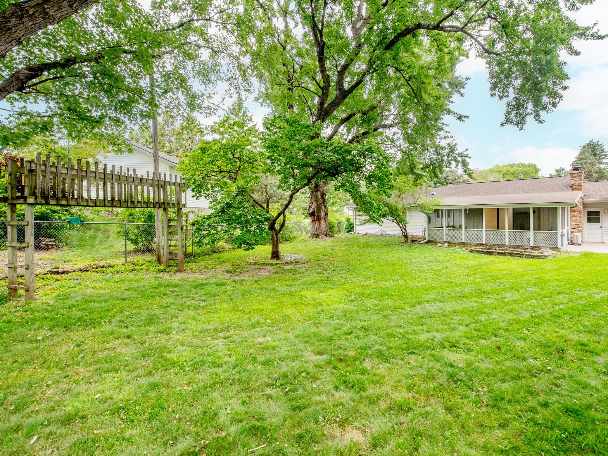 View of Residential at 1801 River Hills Drive, Burnsville MN 55337, Burnsville (35 of 50) - Mike Wilen | Minnesota Team Real Estate