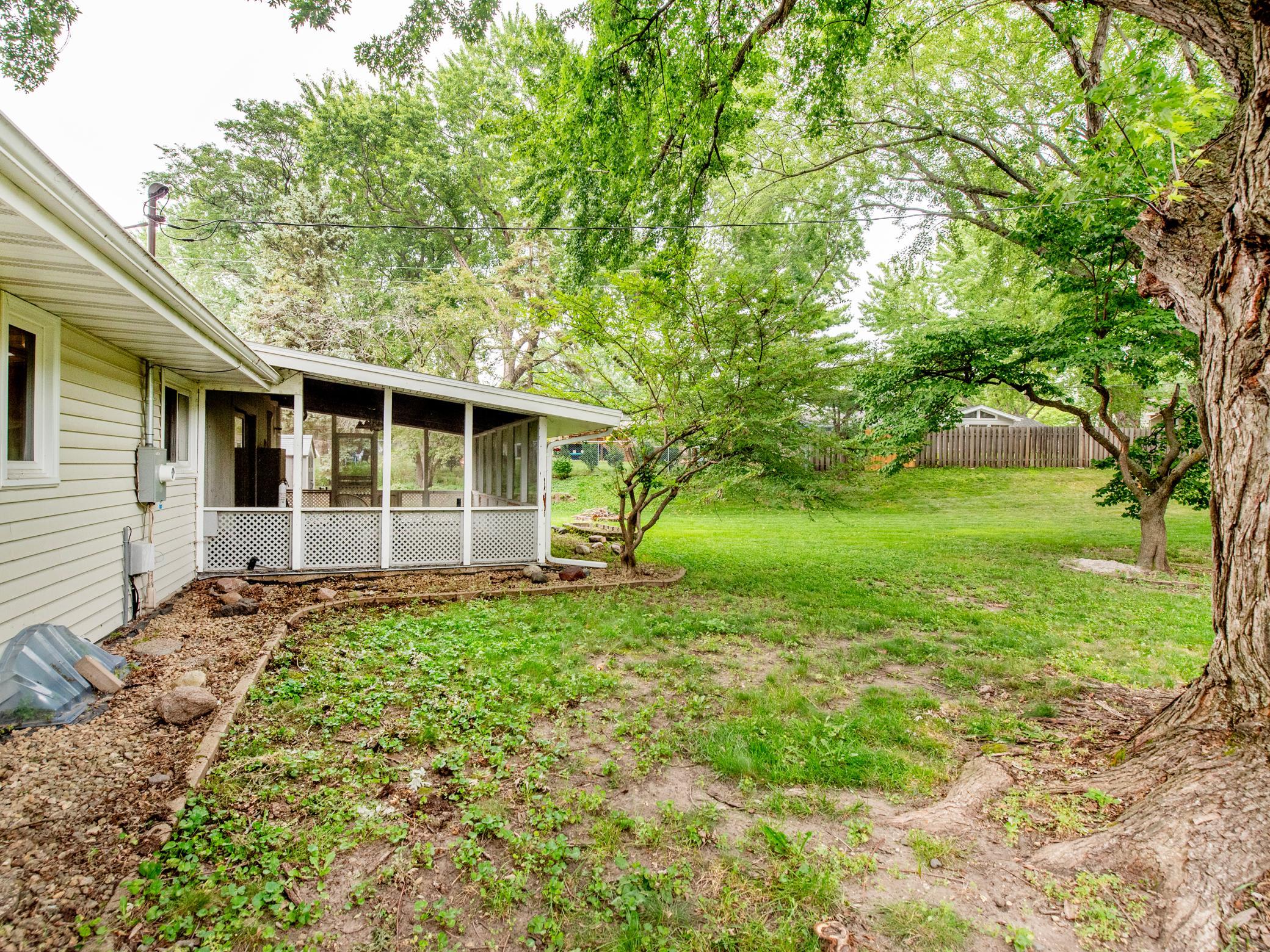View of Residential at 1801 River Hills Drive, Burnsville MN 55337, Burnsville (31 of 50) - Mike Wilen | Minnesota Team Real Estate