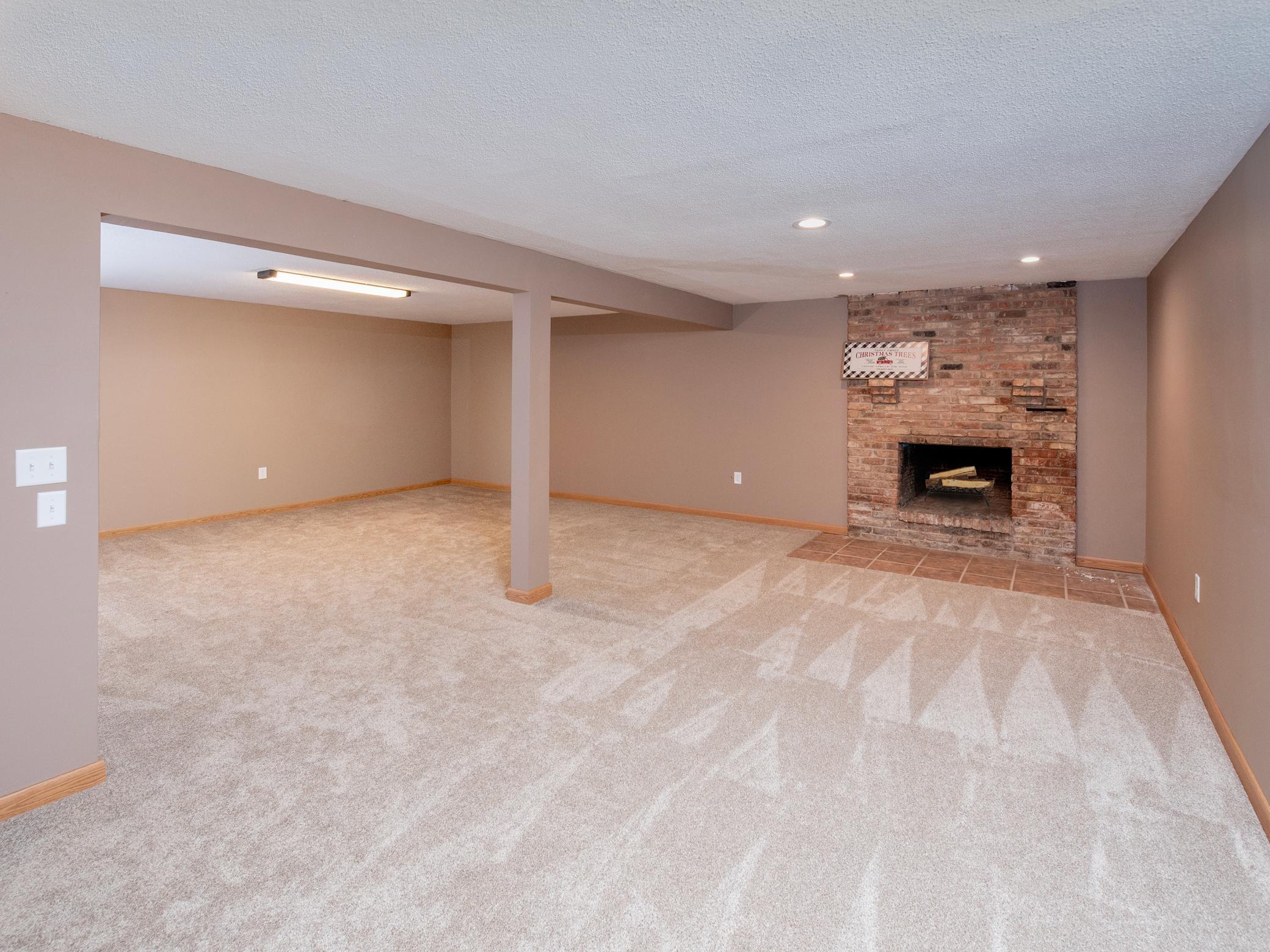 View of Residential at 1801 River Hills Drive, Burnsville MN 55337, Burnsville (21 of 50) - Mike Wilen | Minnesota Team Real Estate