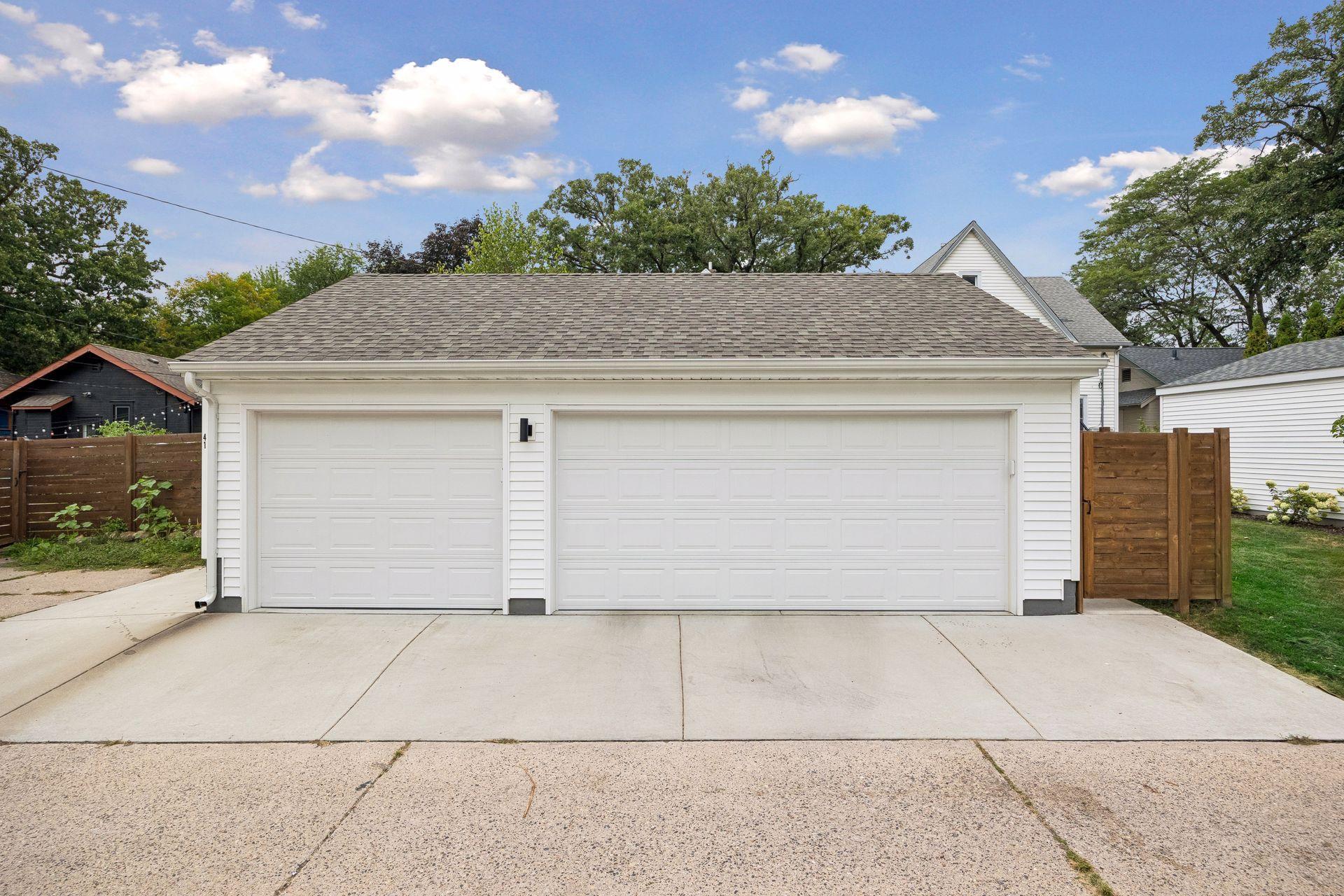 View of Residential at 41 Oliver Avenue, Minneapolis MN 55405, Minneapolis (43 of 50) - Mike Wilen | Minnesota Team Real Estate