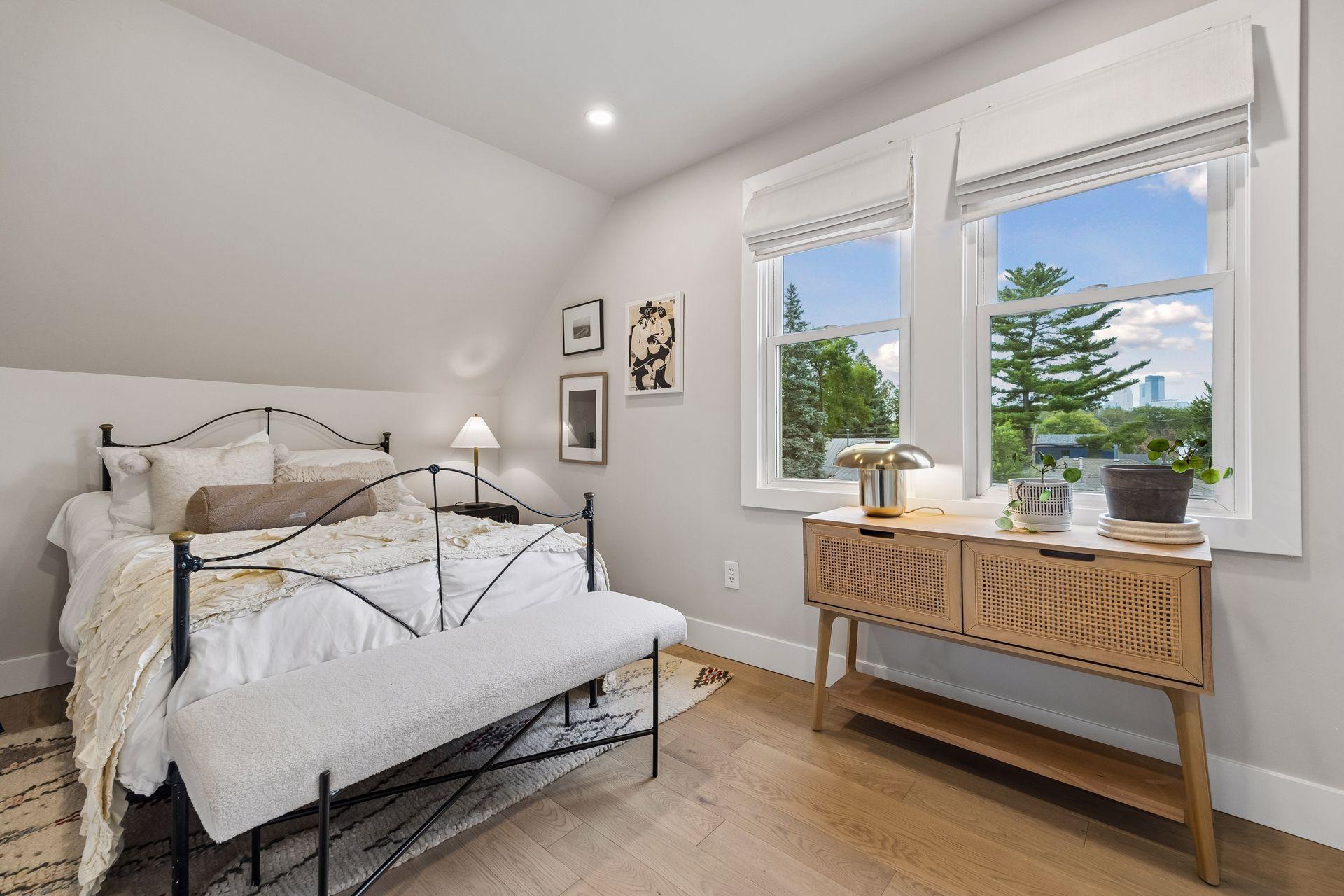 View of Residential at 41 Oliver Avenue, Minneapolis MN 55405, Minneapolis (34 of 50) - Mike Wilen | Minnesota Team Real Estate