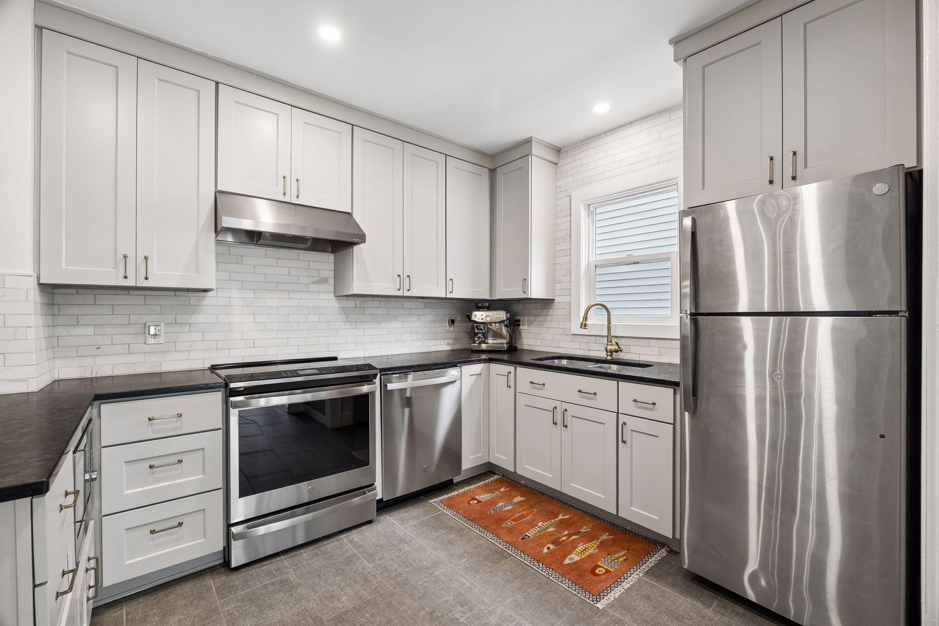 View of Residential at 41 Oliver Avenue, Minneapolis MN 55405, Minneapolis (17 of 50) - Mike Wilen | Minnesota Team Real Estate