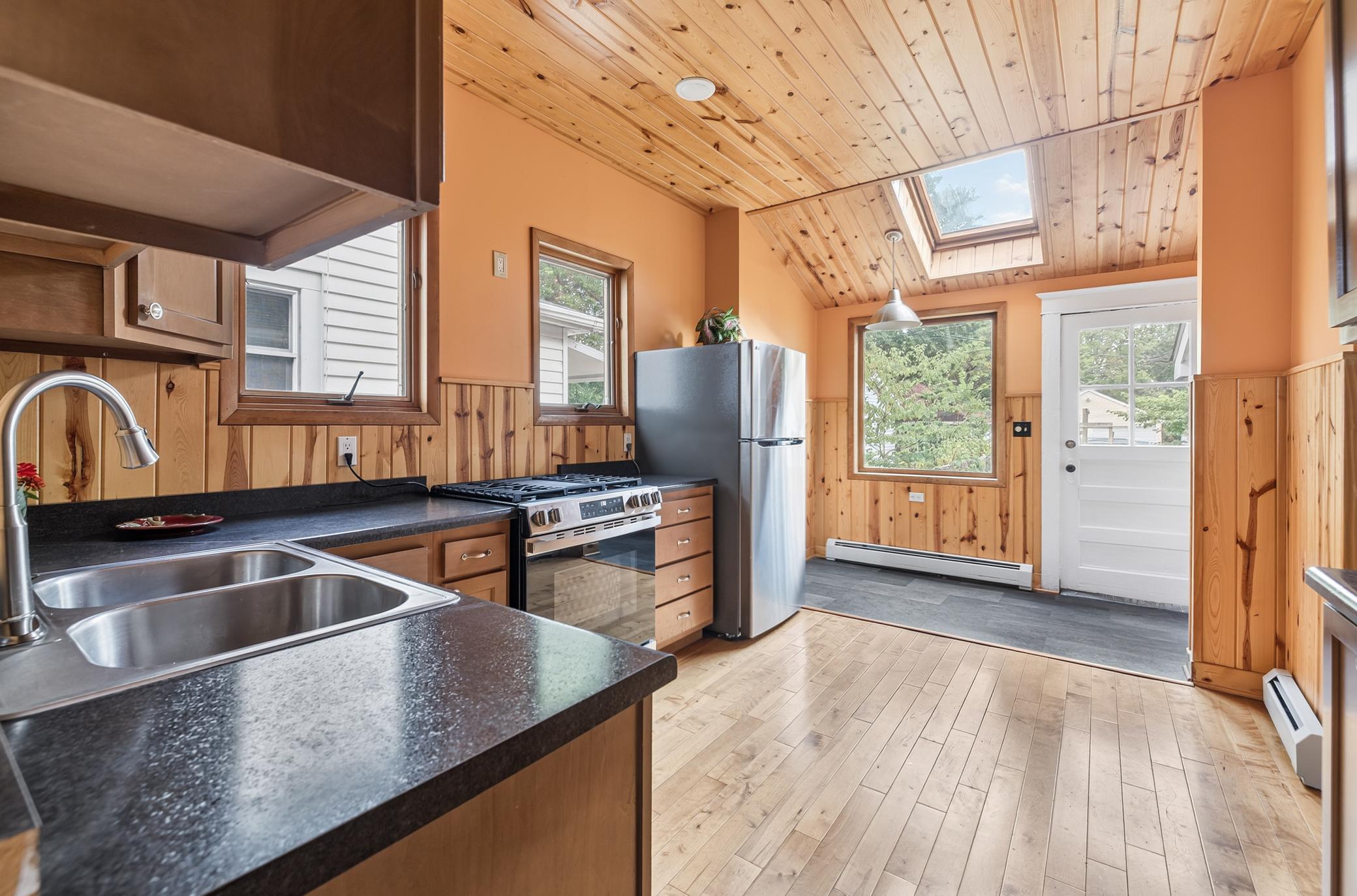 View of Residential at 2415 22nd Street, Minneapolis MN 55406, Minneapolis (15 of 48) - Mike Wilen | Minnesota Team Real Estate