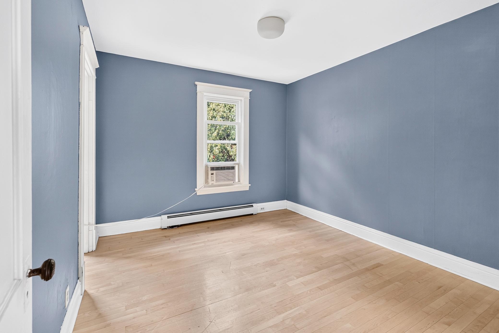 View of Residential at 2415 22nd Street, Minneapolis MN 55406, Minneapolis (21 of 48) - Mike Wilen | Minnesota Team Real Estate
