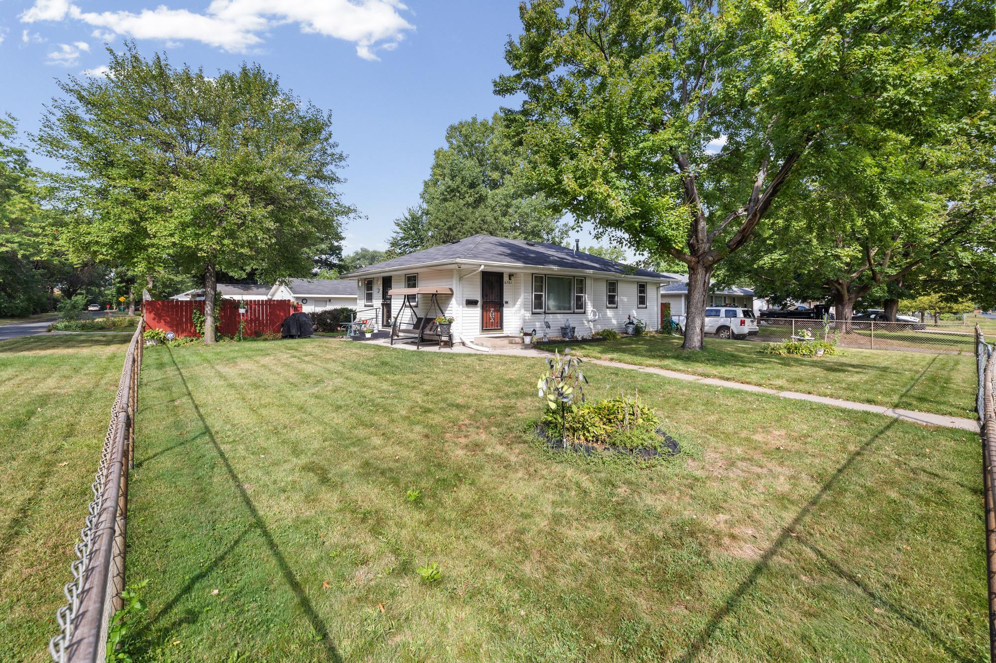 View of Residential at 6701 Regent Avenue, Brooklyn Center MN 55429, Brooklyn Center (3 of 40) - Mike Wilen | Minnesota Team Real Estate