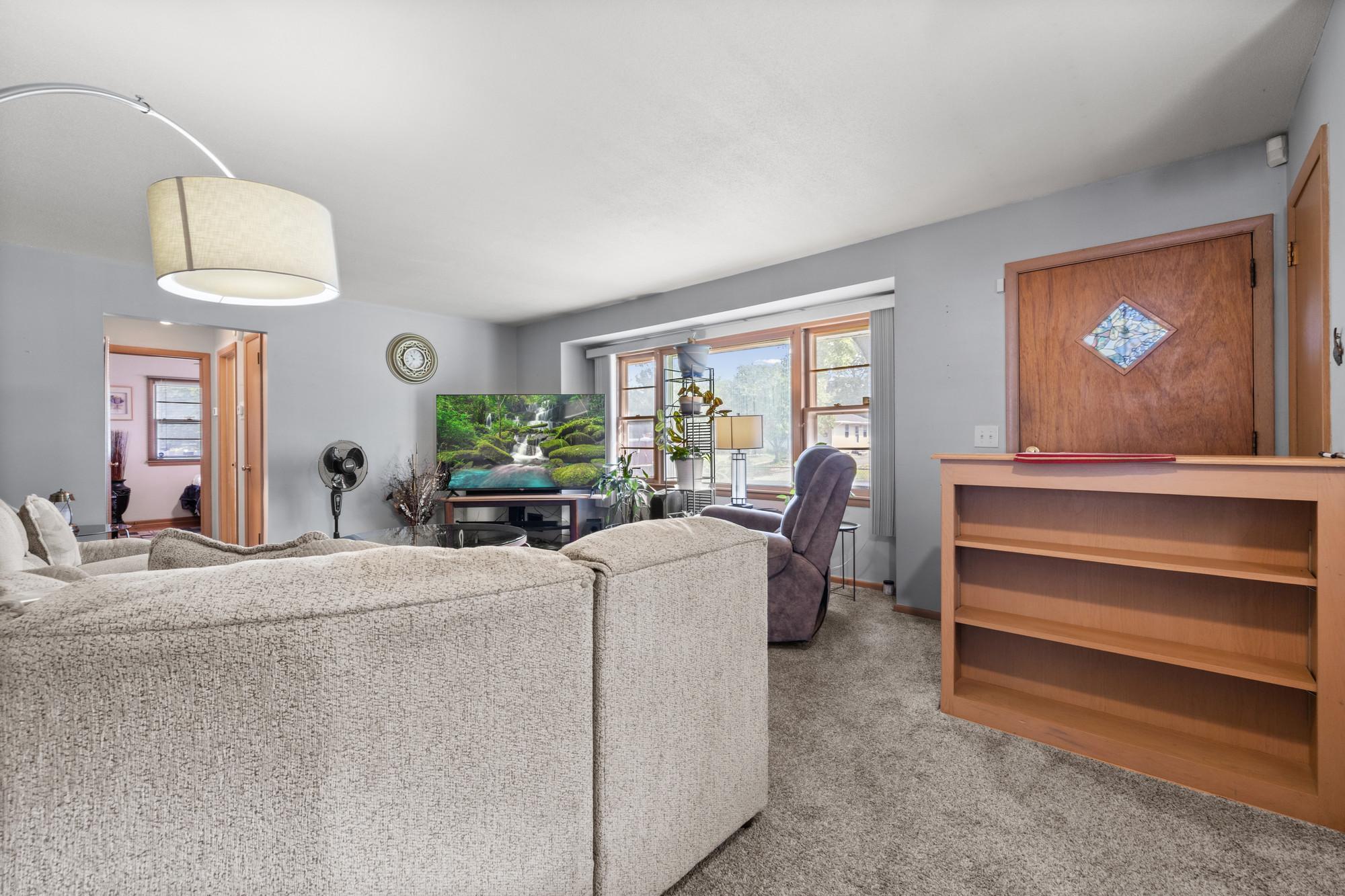 View of Residential at 6701 Regent Avenue, Brooklyn Center MN 55429, Brooklyn Center (7 of 40) - Mike Wilen | Minnesota Team Real Estate