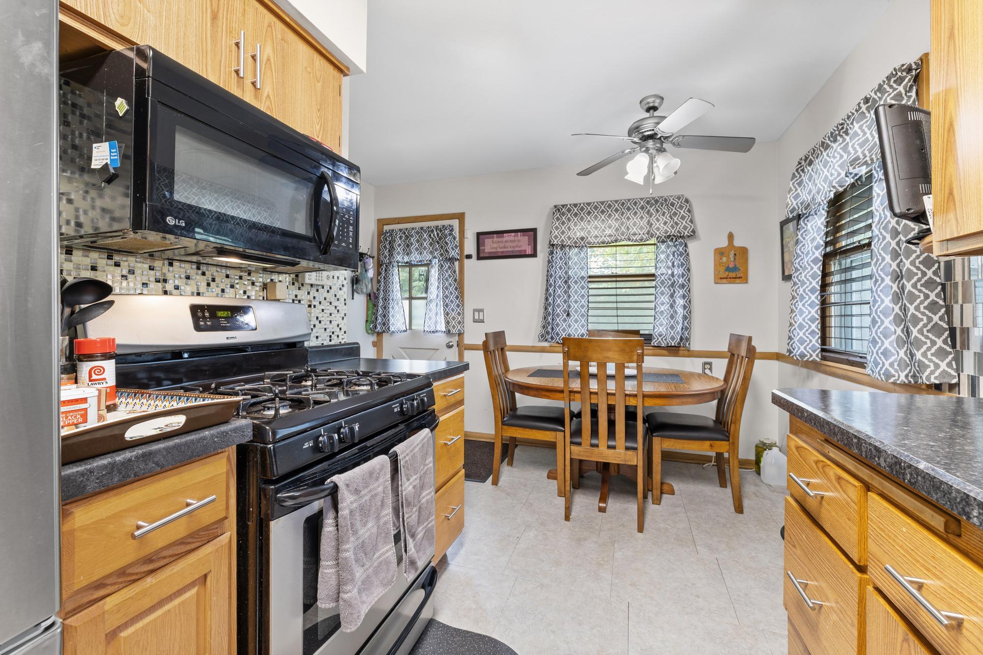 View of Residential at 6701 Regent Avenue, Brooklyn Center MN 55429, Brooklyn Center (13 of 40) - Mike Wilen | Minnesota Team Real Estate