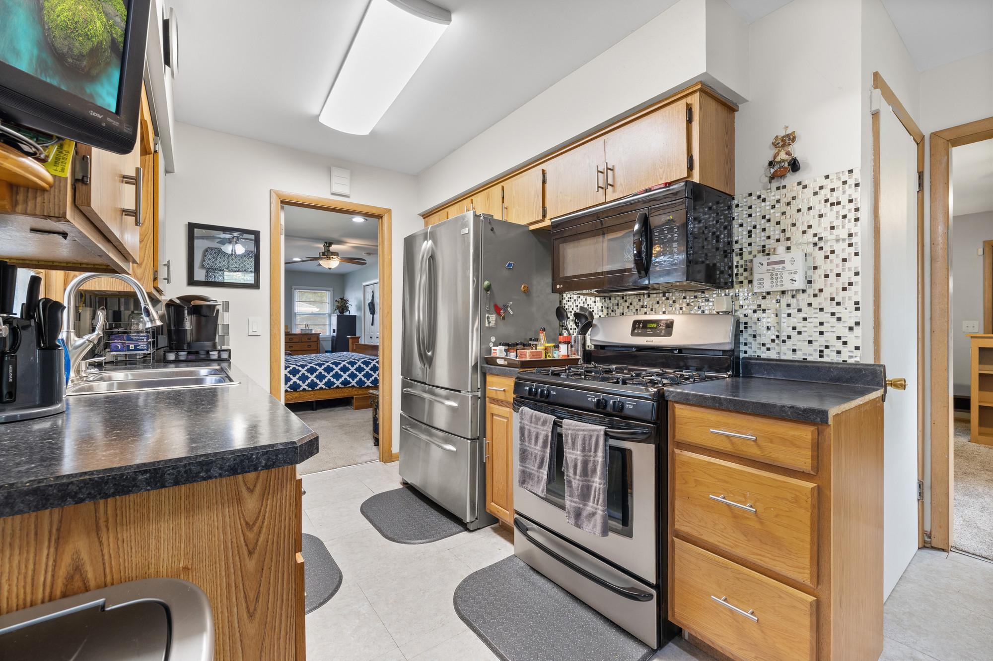 View of Residential at 6701 Regent Avenue, Brooklyn Center MN 55429, Brooklyn Center (10 of 40) - Mike Wilen | Minnesota Team Real Estate