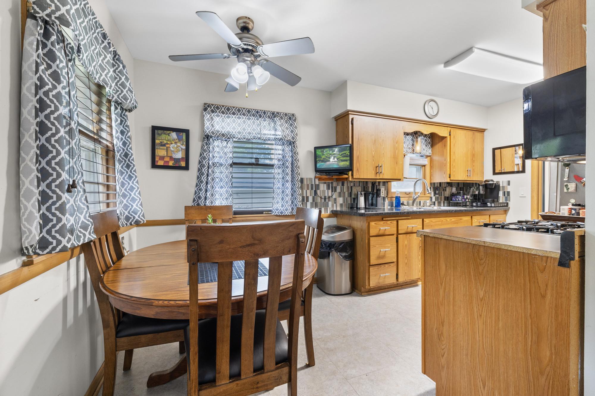 View of Residential at 6701 Regent Avenue, Brooklyn Center MN 55429, Brooklyn Center (8 of 40) - Mike Wilen | Minnesota Team Real Estate